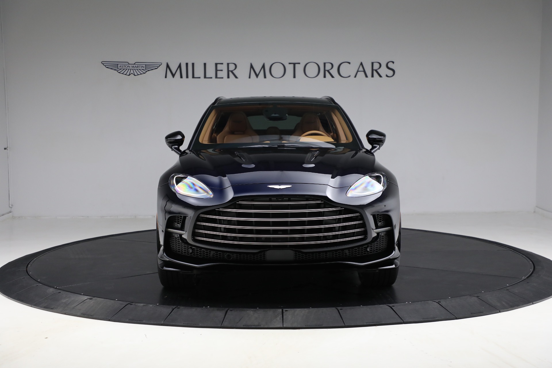 New-2025-Aston-Martin-DBX707-707