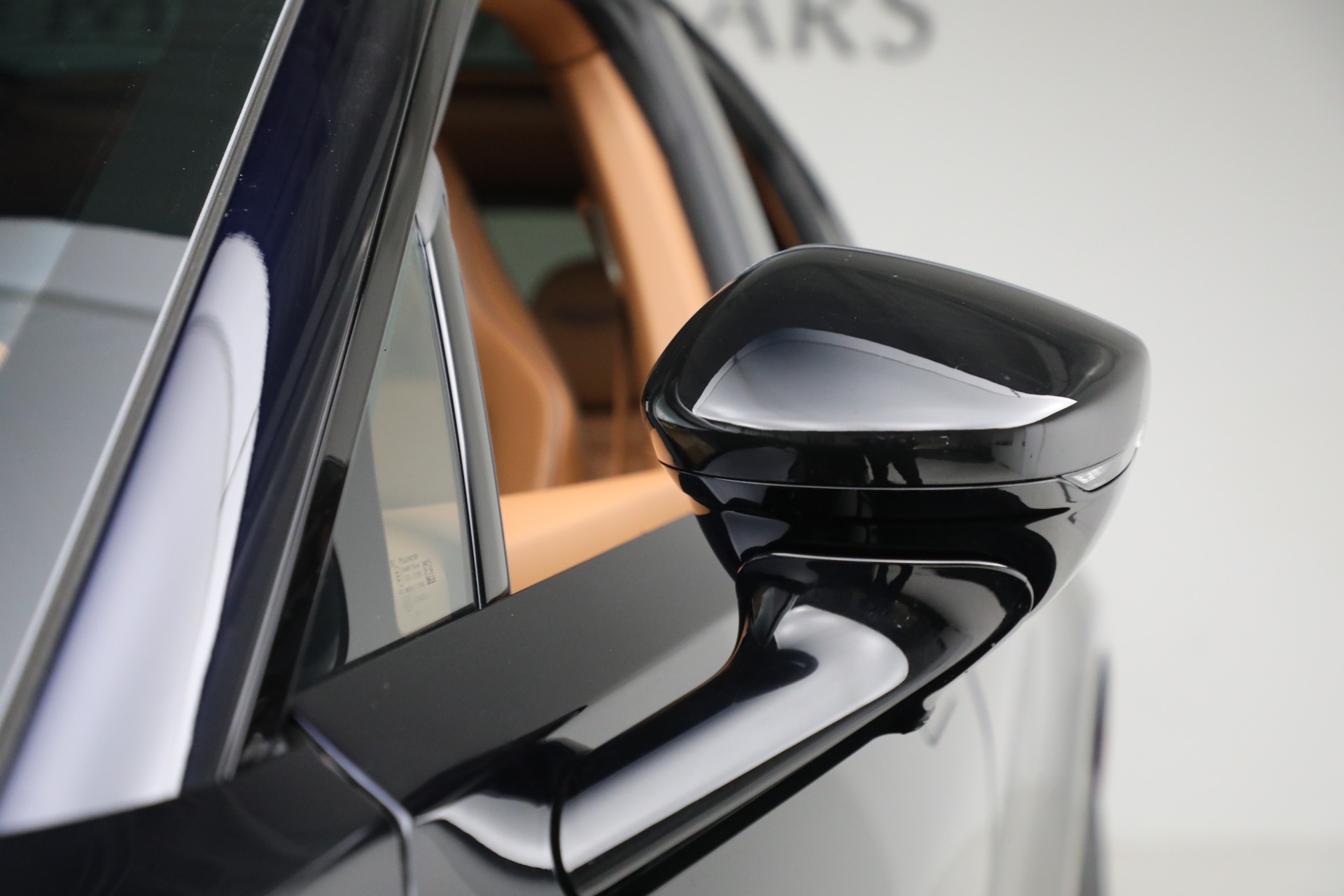 New-2025-Aston-Martin-DBX707-707