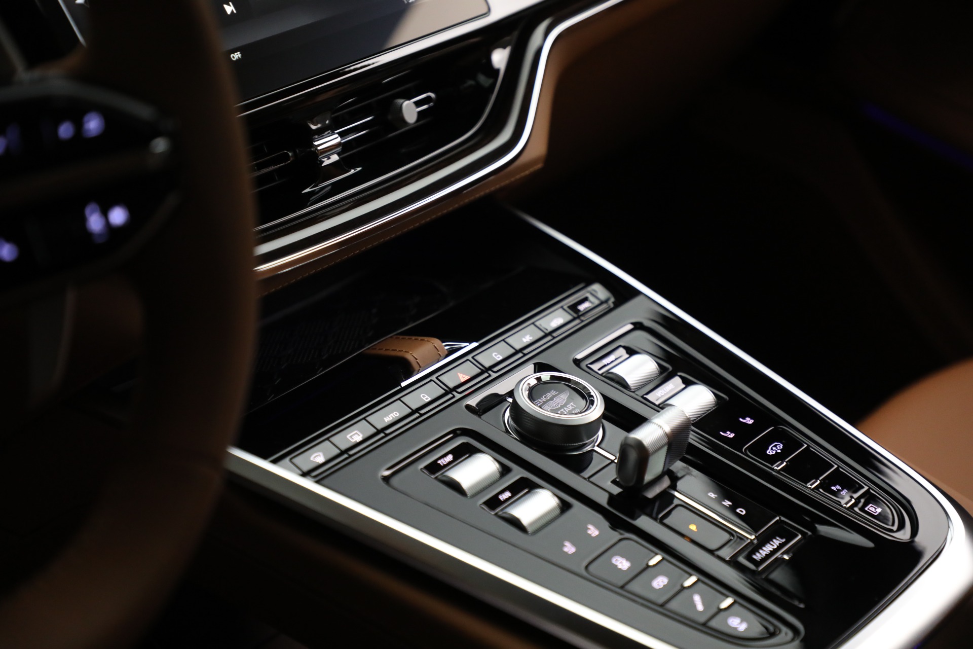 New-2025-Aston-Martin-DBX707-707