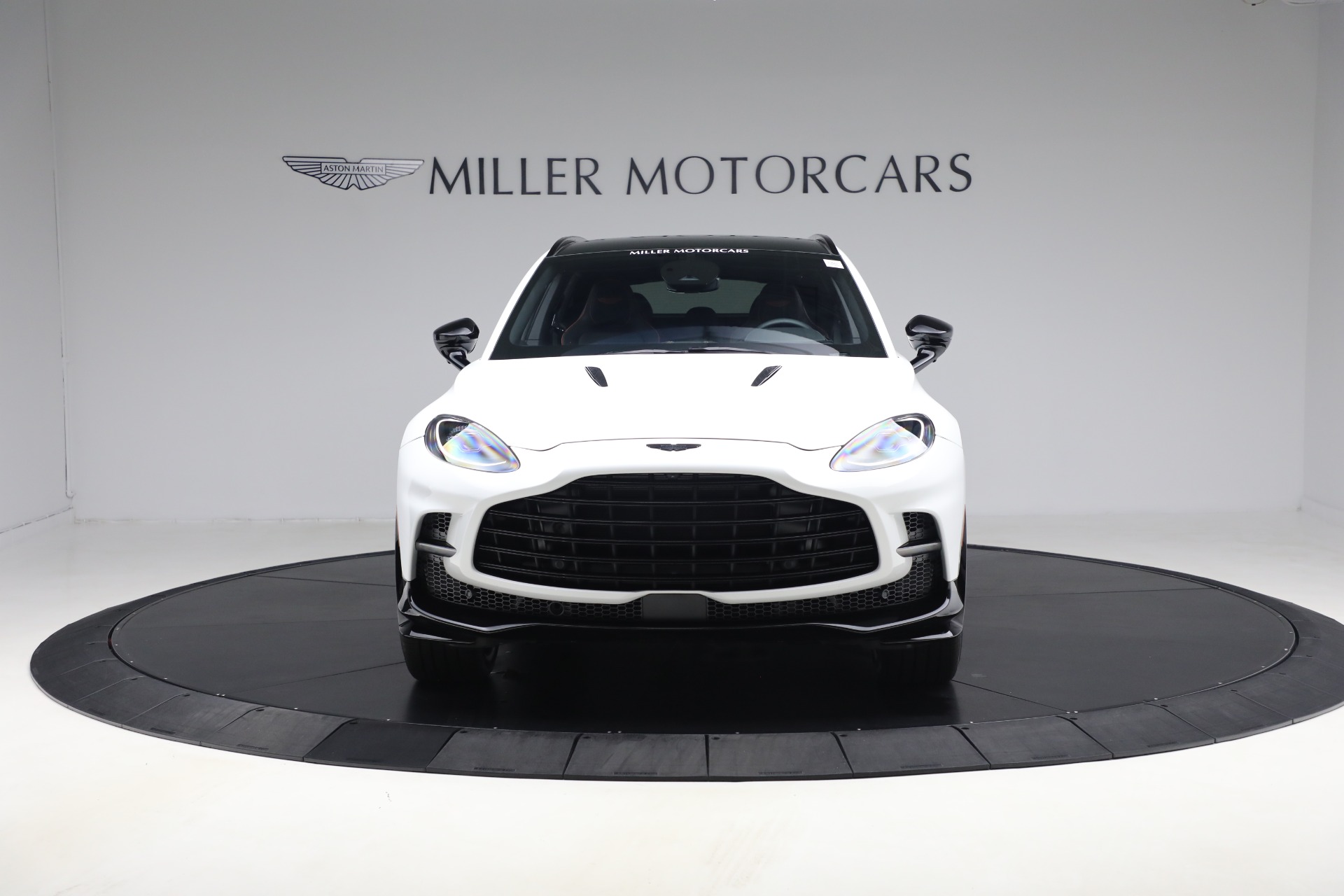 Used-2025-Aston-Martin-DBX-707