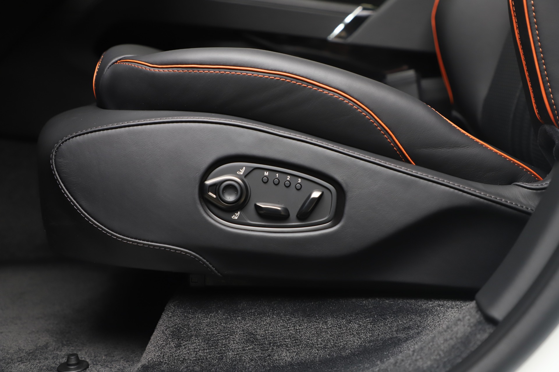 Used-2025-Aston-Martin-DBX-707