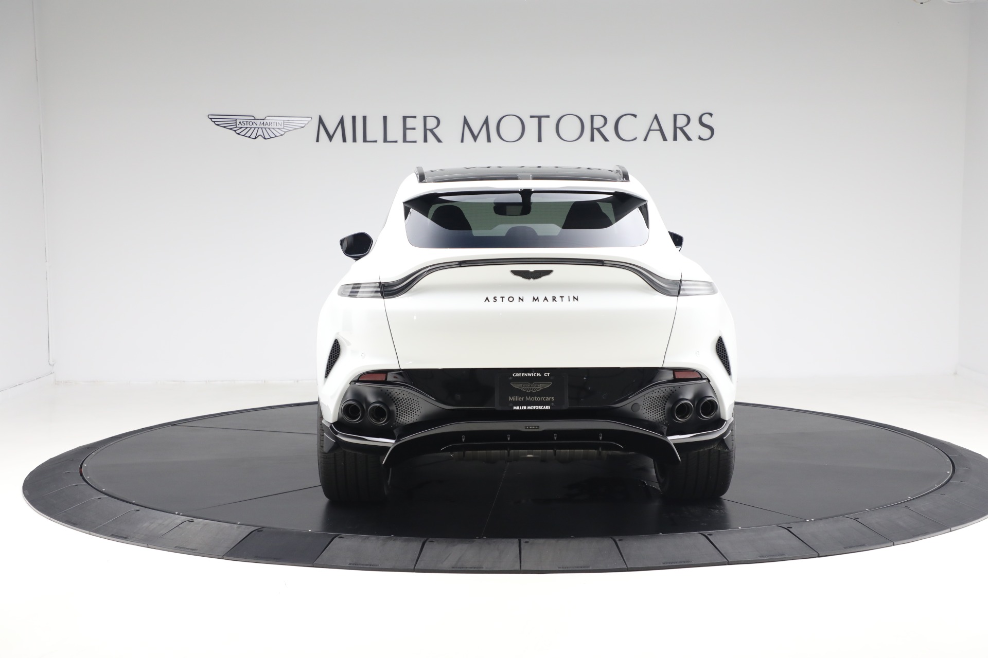 Used-2025-Aston-Martin-DBX-707