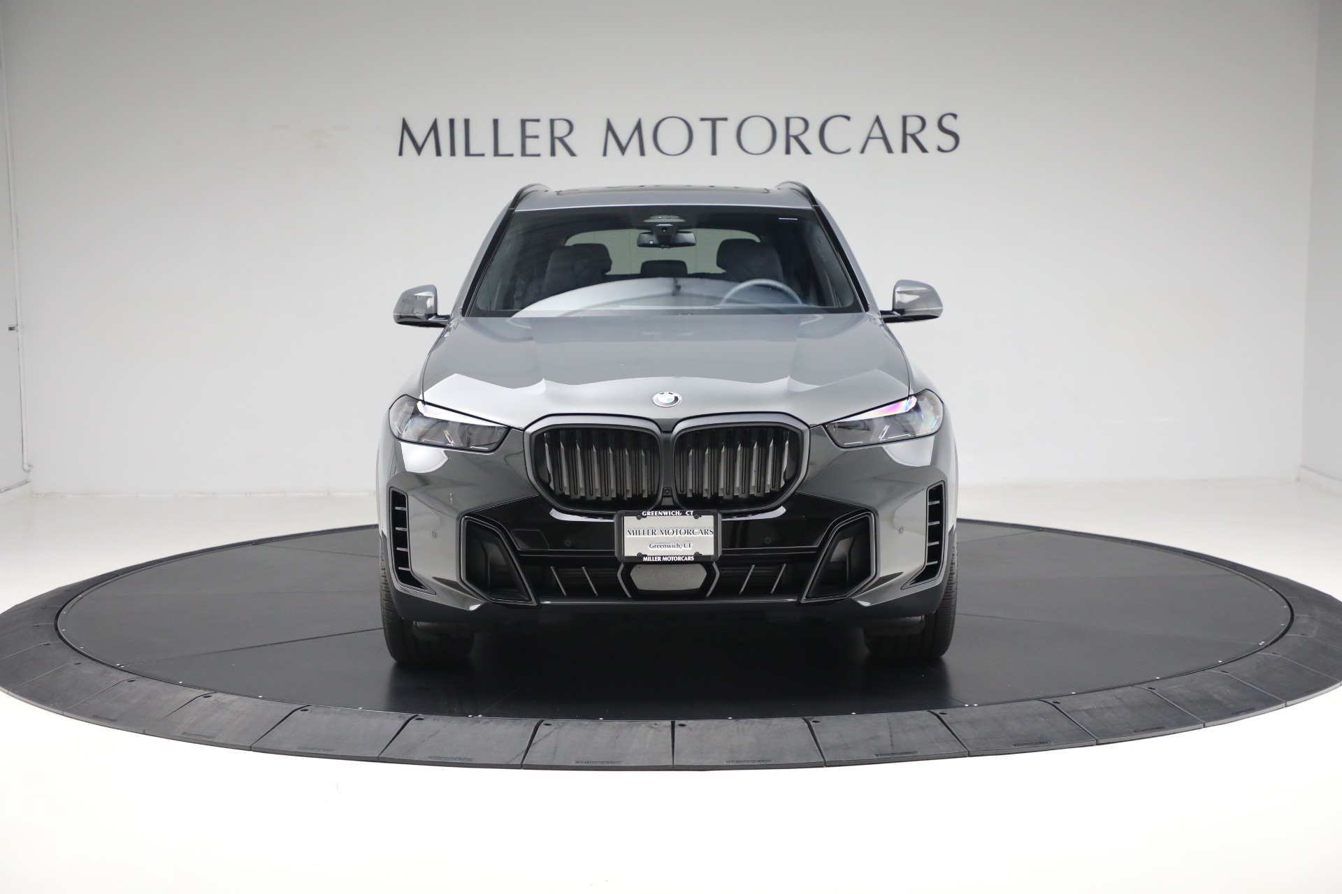 Used-2024-BMW-X5-xDrive40i