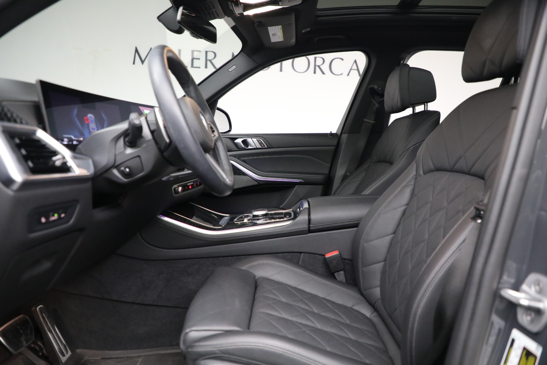 Used-2024-BMW-X5-xDrive40i