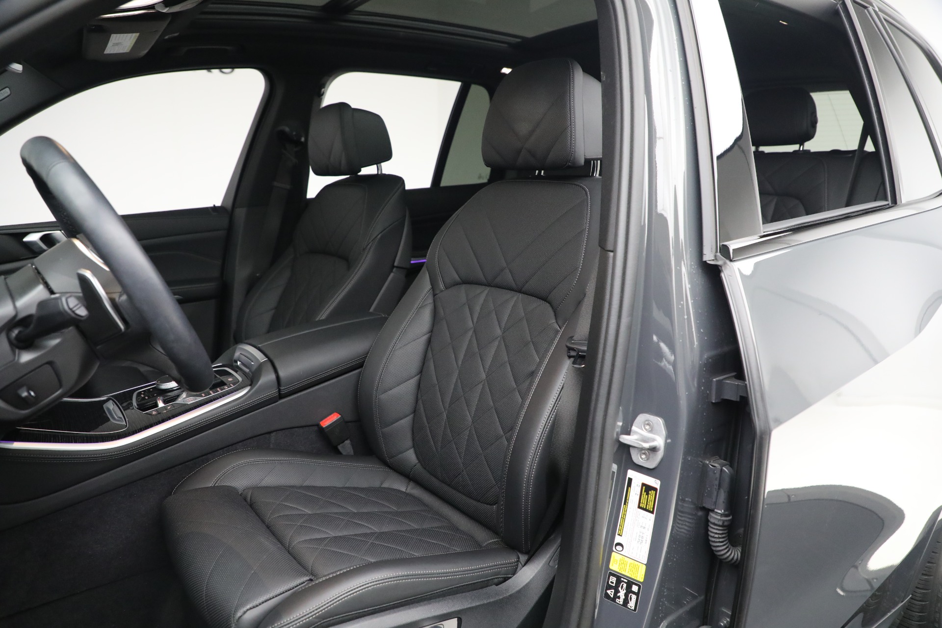 Used-2024-BMW-X5-xDrive40i