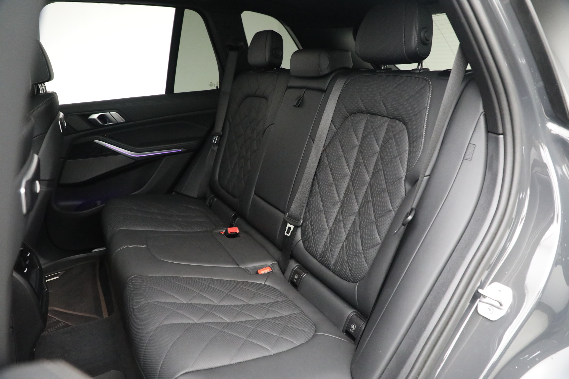 Used-2024-BMW-X5-xDrive40i