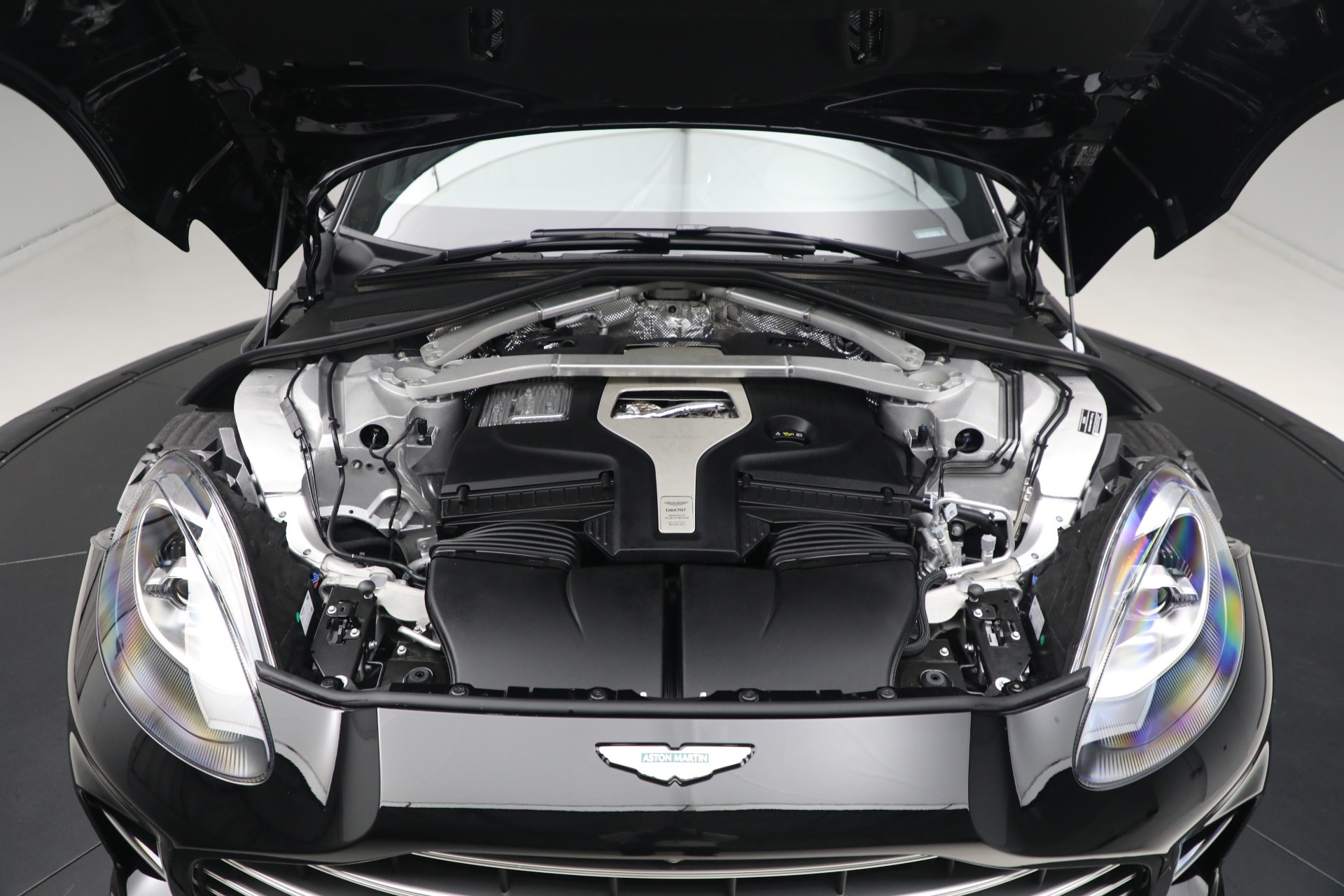 New-2025-Aston-Martin-DBX-707