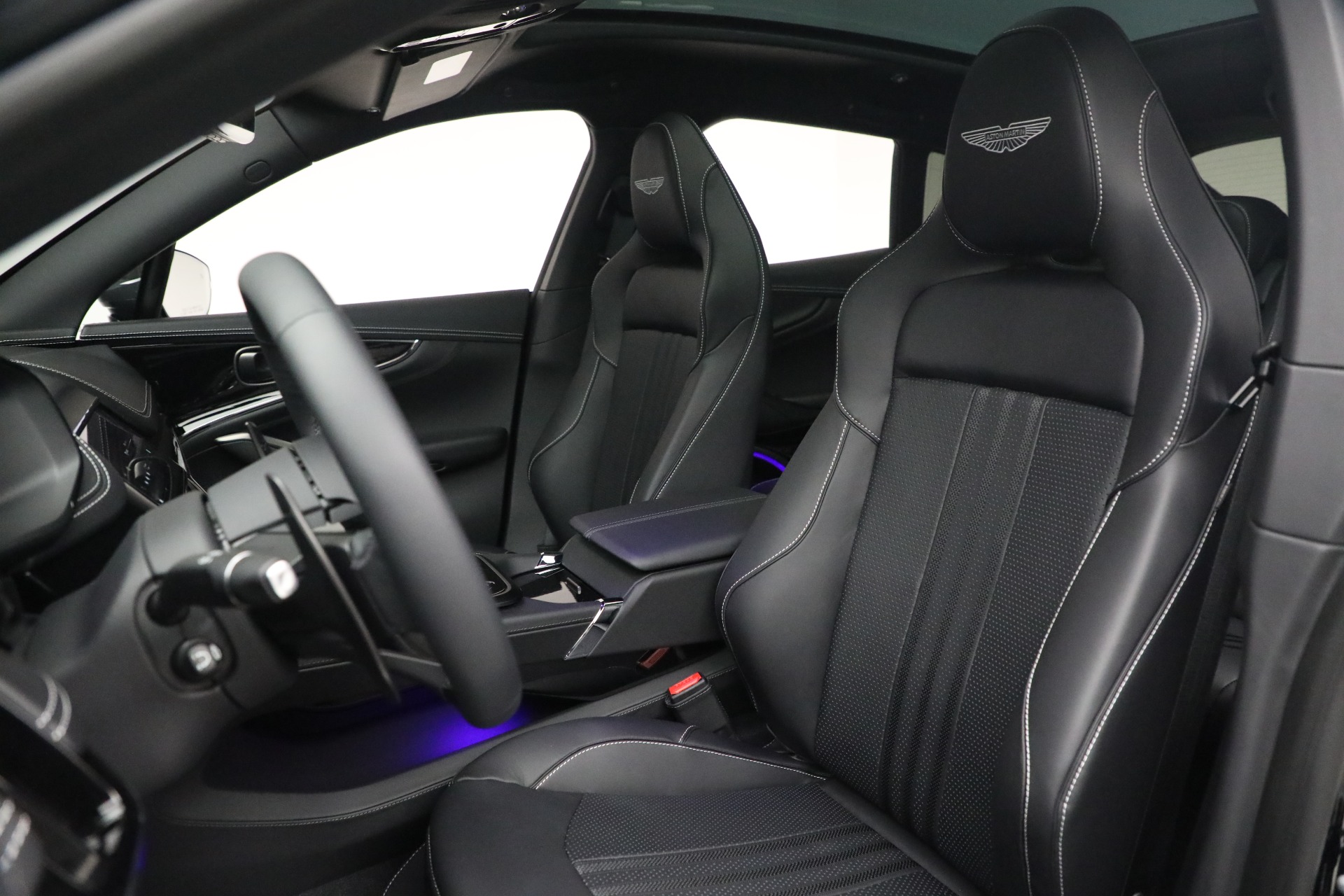 New-2025-Aston-Martin-DBX-707