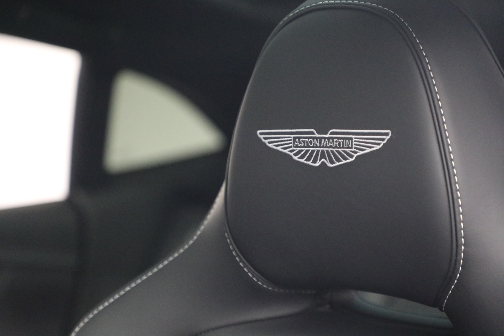 New-2025-Aston-Martin-DBX-707