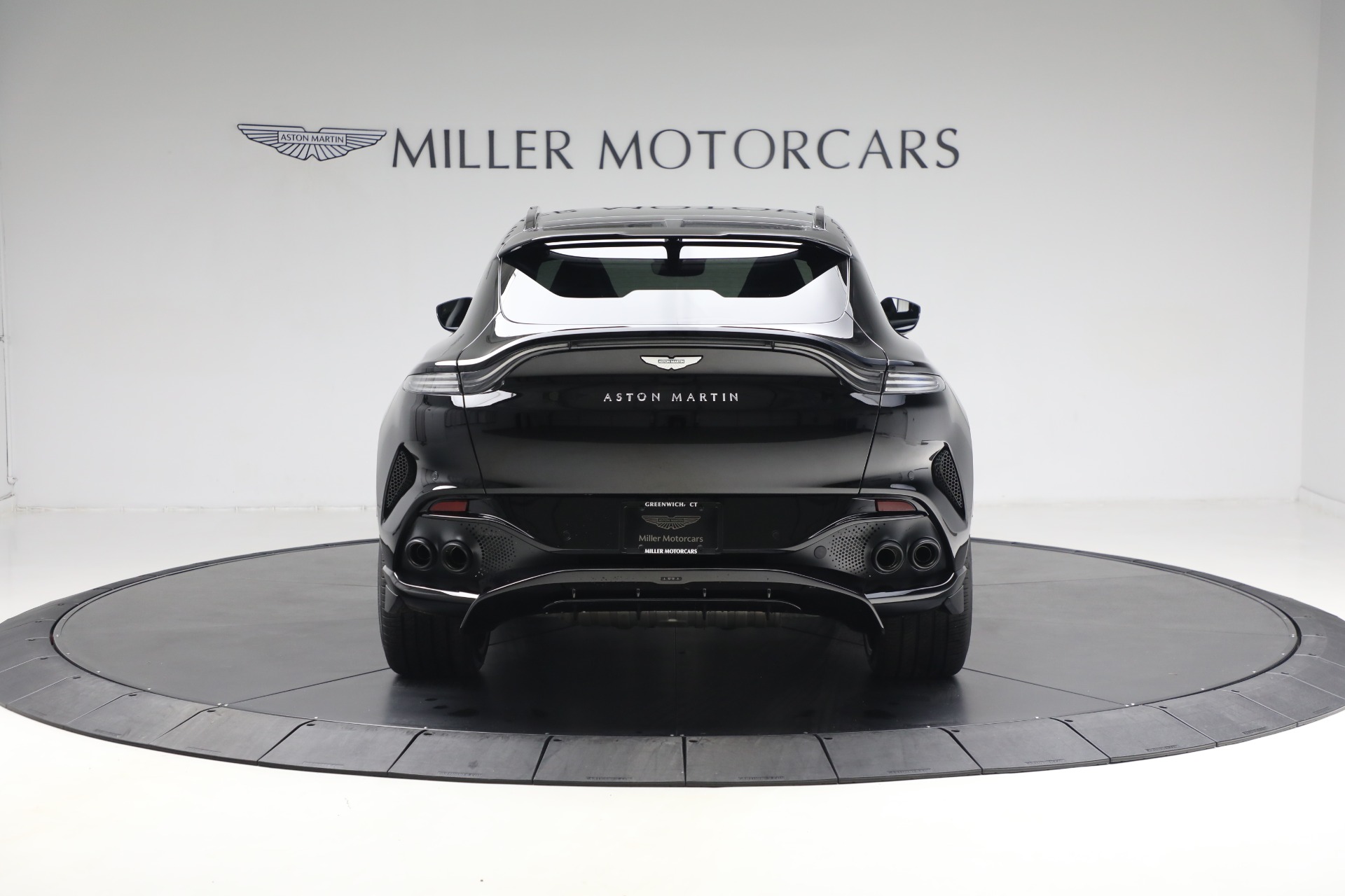 New-2025-Aston-Martin-DBX-707