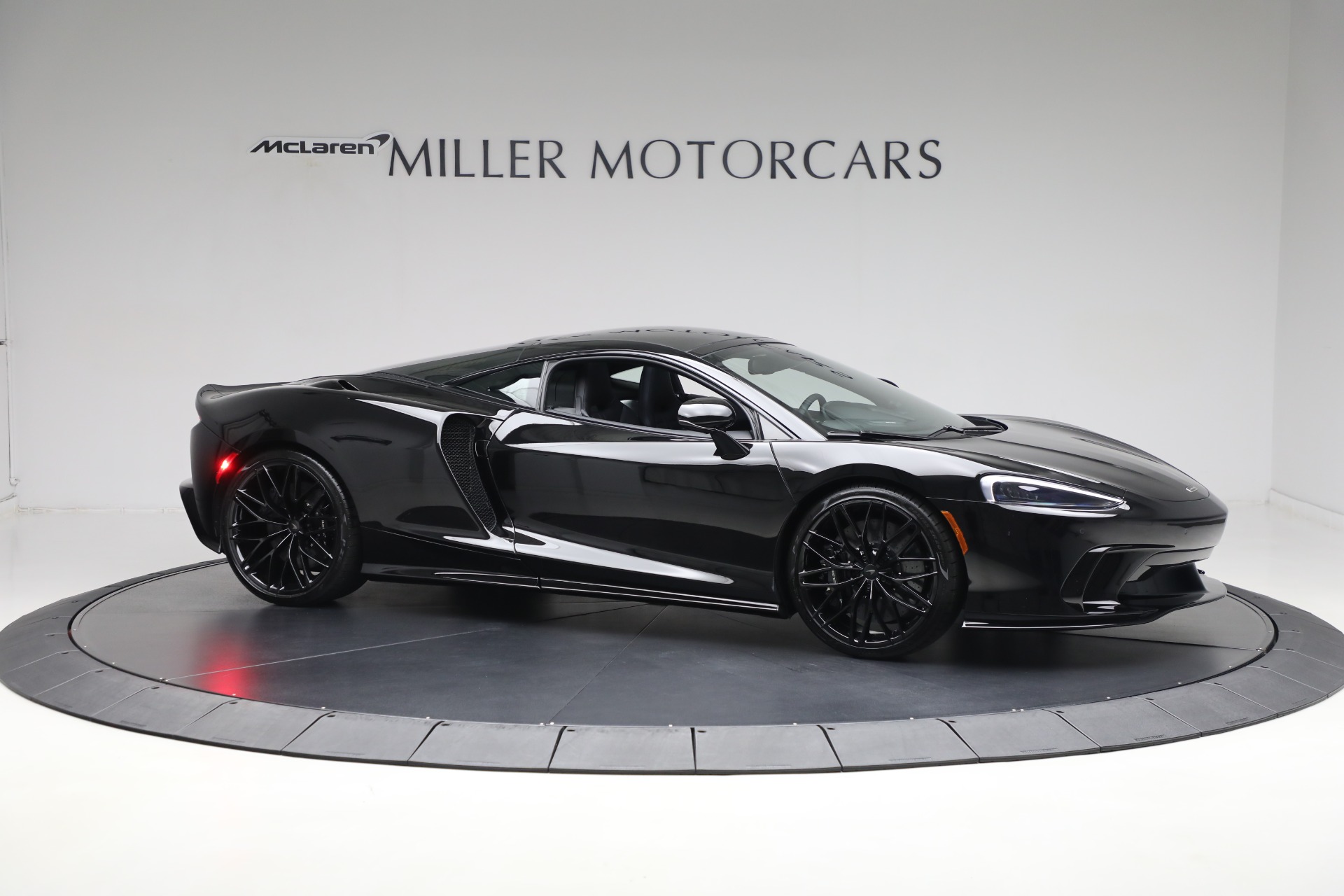 Used-2025-McLaren-GTS-TechLux