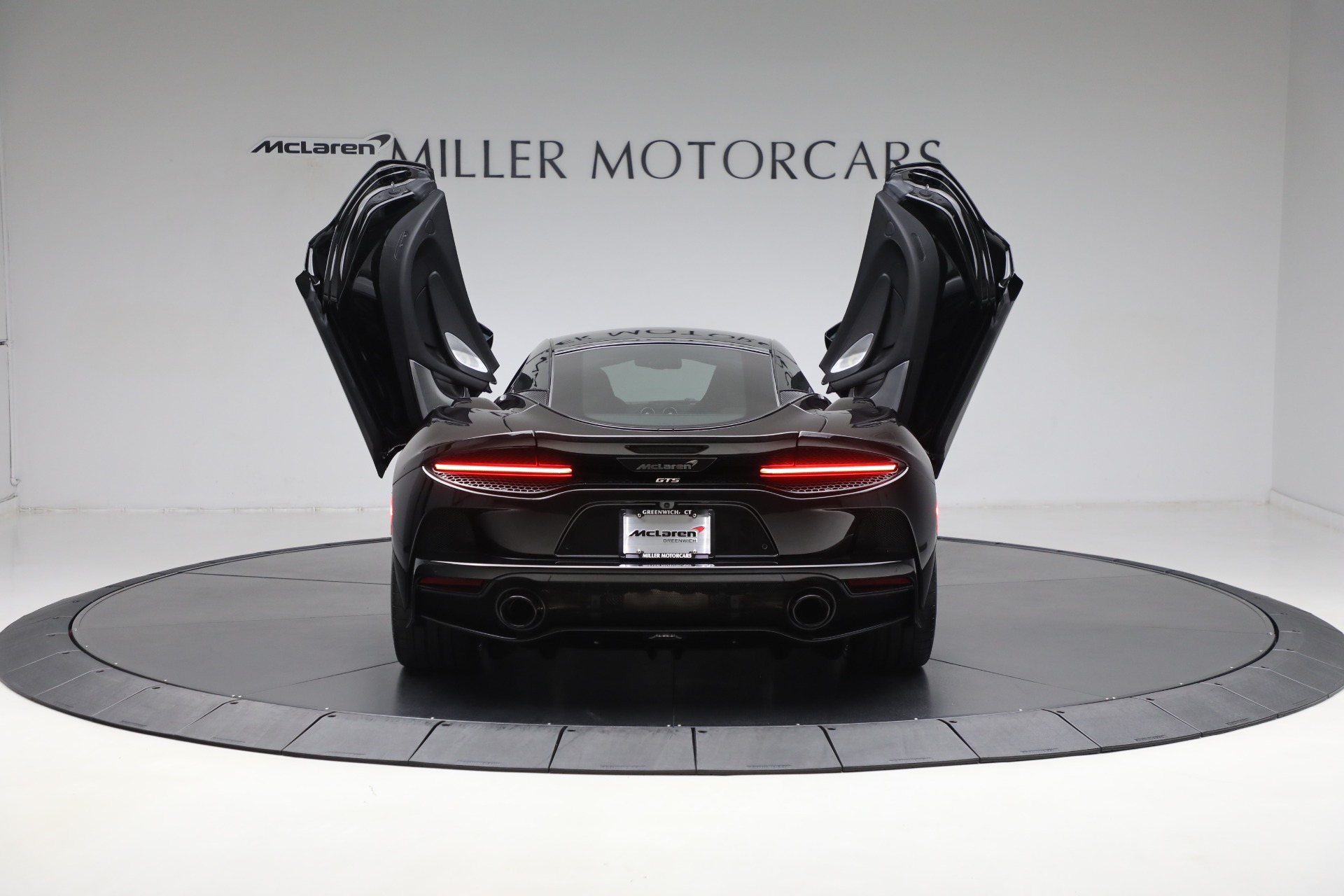 Used-2025-McLaren-GTS-TechLux