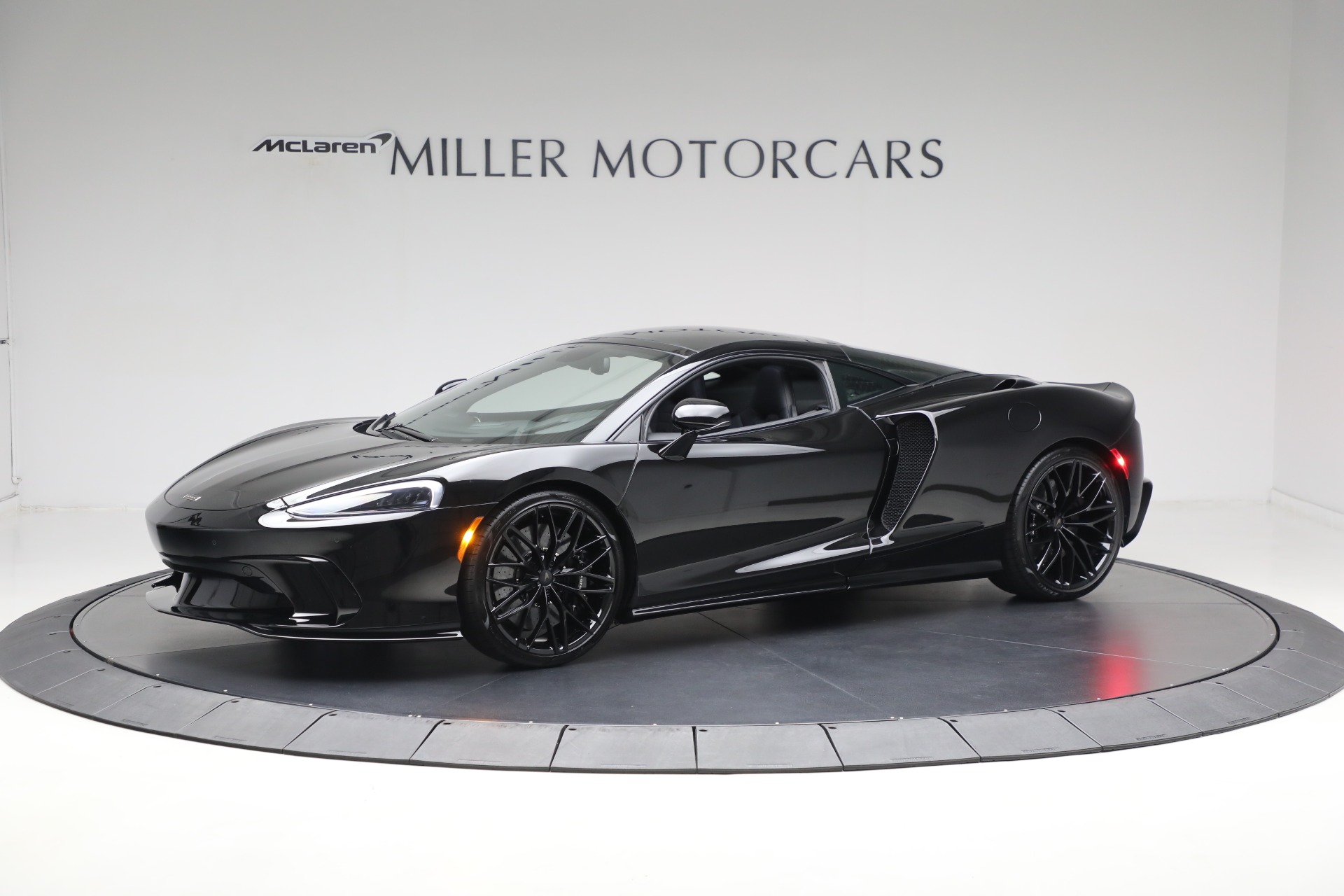 Used-2025-McLaren-GTS-TechLux