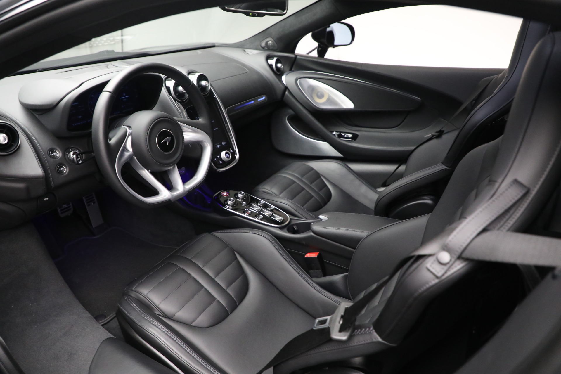 Used-2025-McLaren-GTS-TechLux