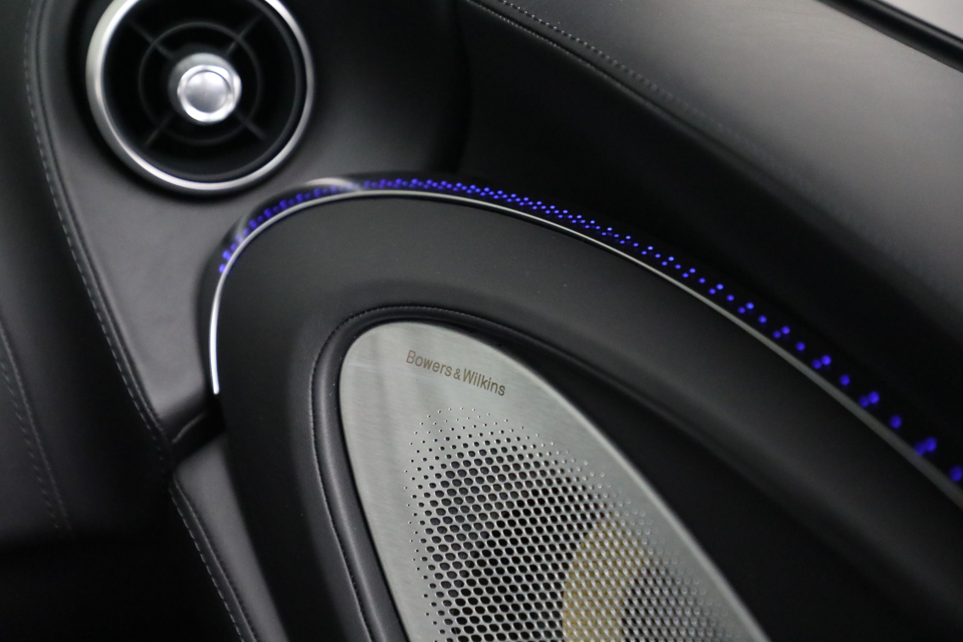 Used-2025-McLaren-GTS-TechLux