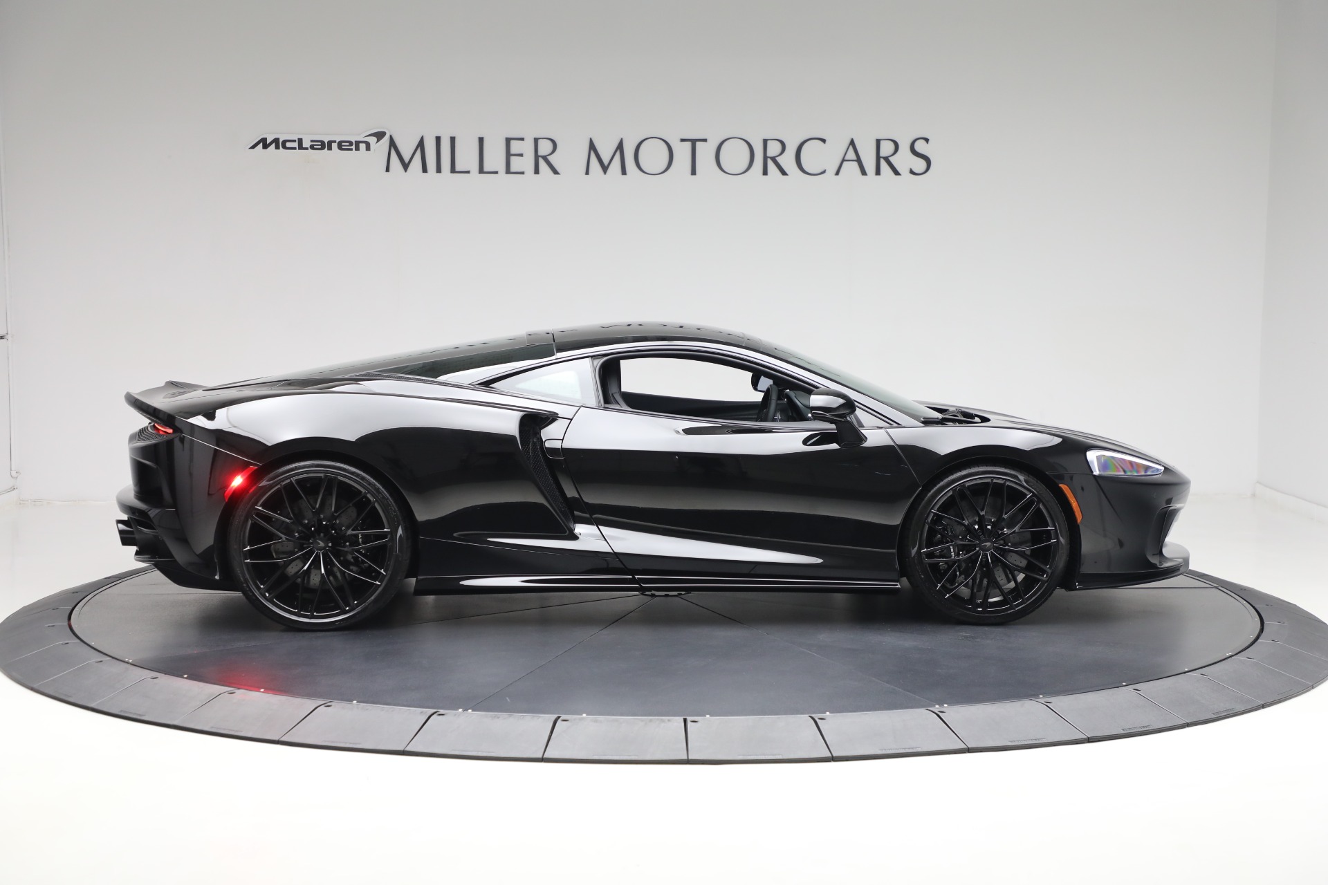 Used-2025-McLaren-GTS-TechLux