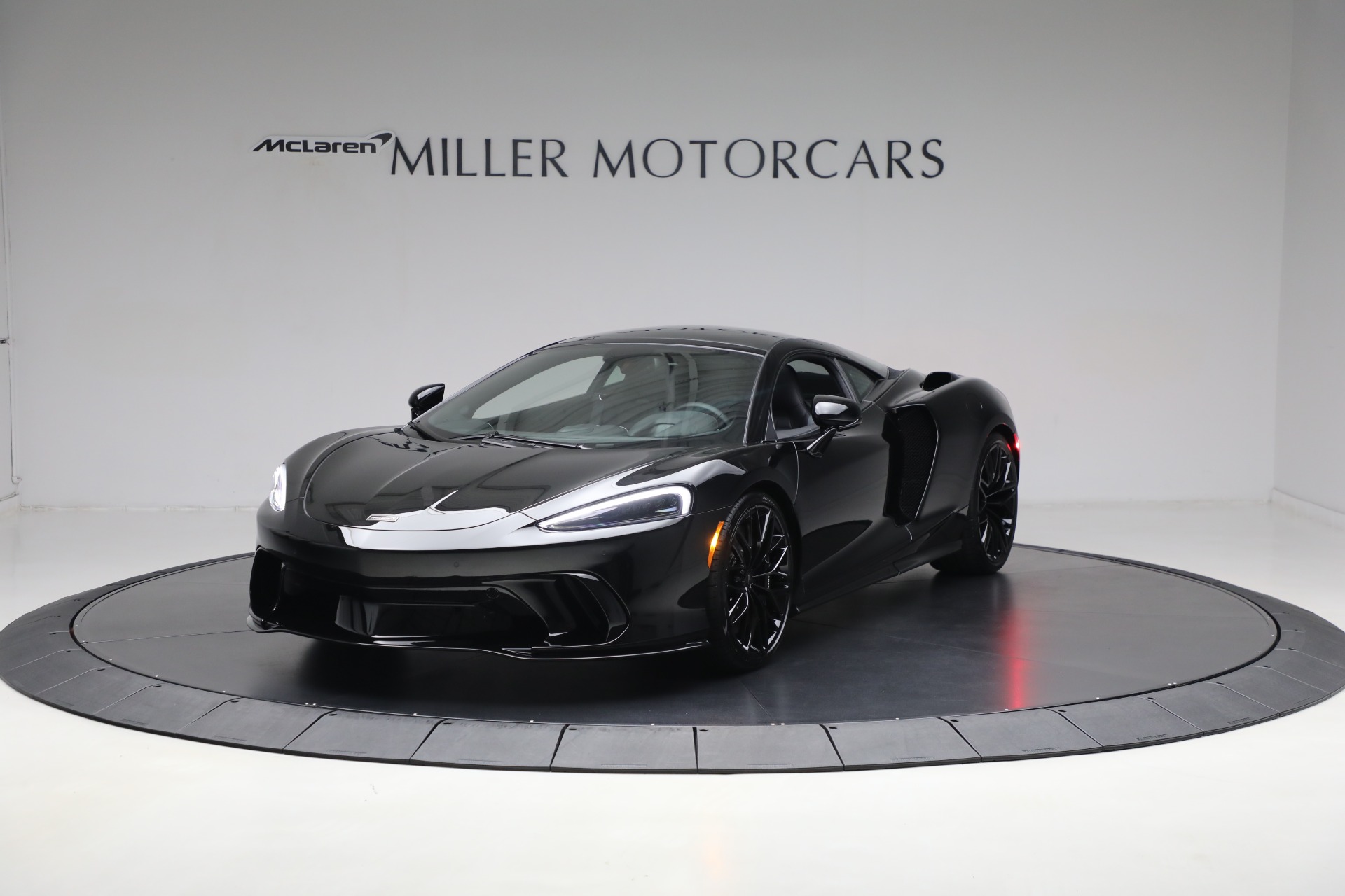 Used-2025-McLaren-GTS-TechLux