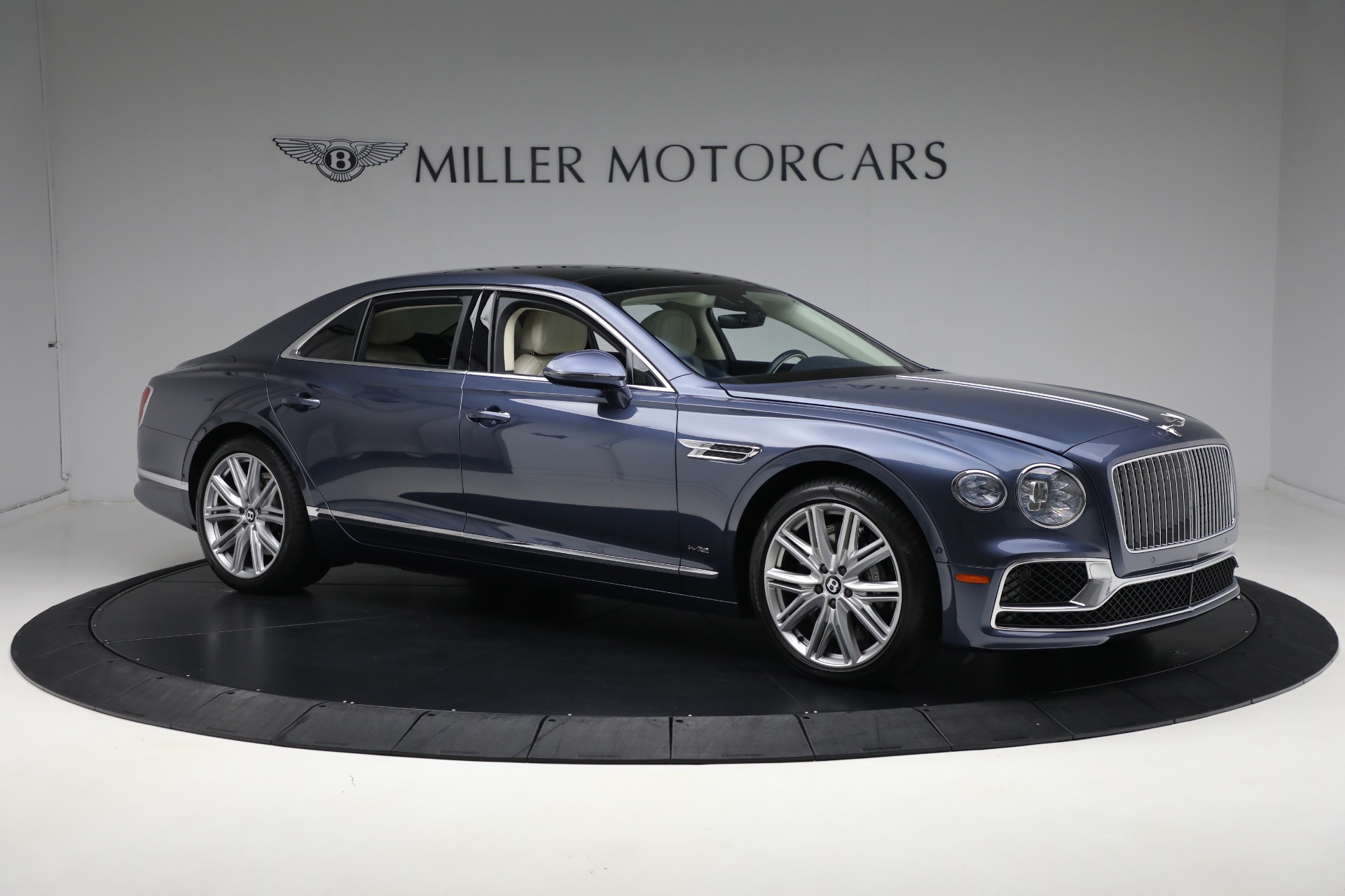 Used-2020-Bentley-Flying-Spur-W12