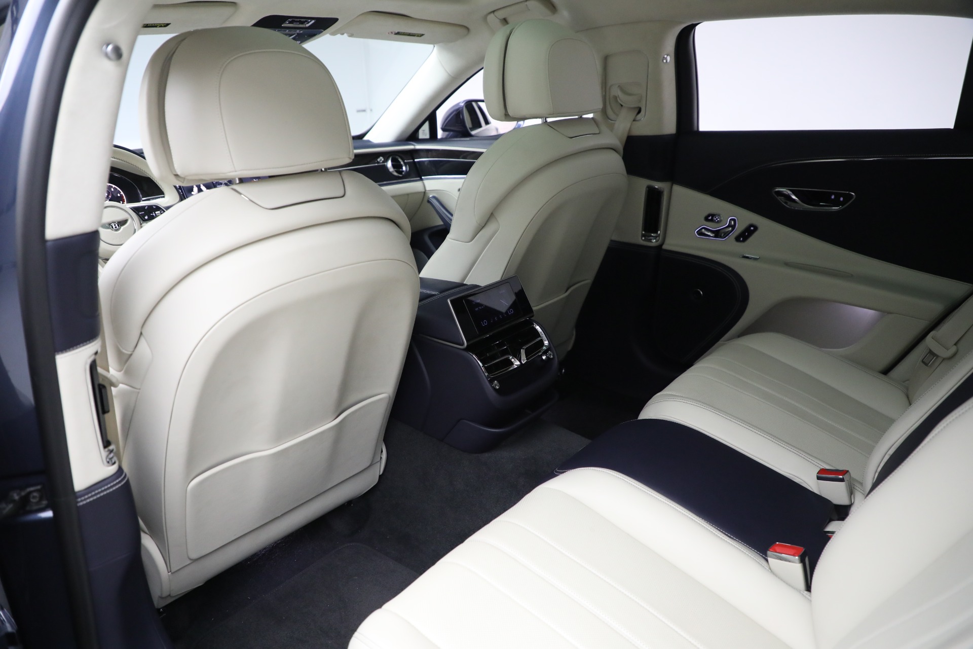 Used-2020-Bentley-Flying-Spur-W12