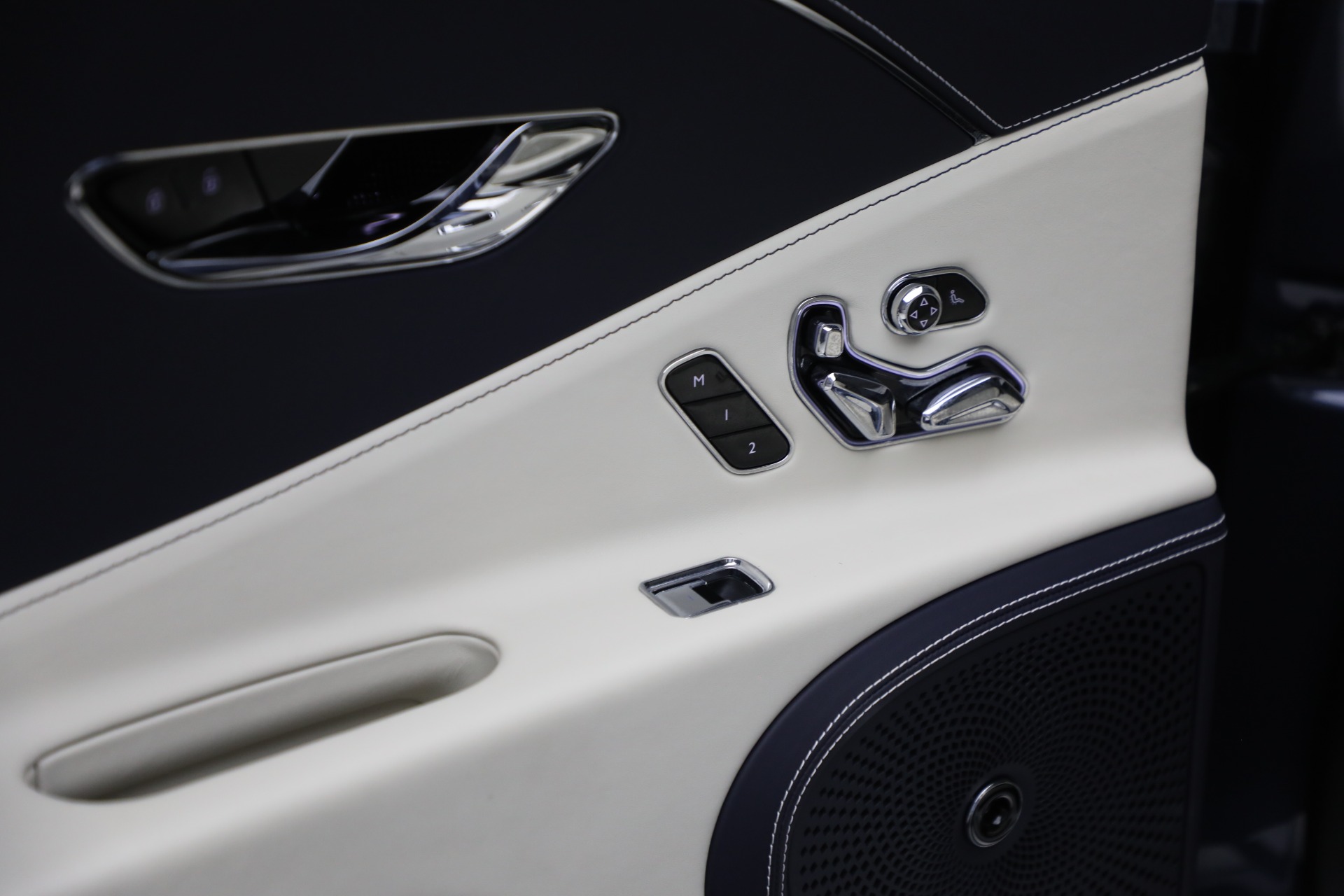 Used-2020-Bentley-Flying-Spur-W12