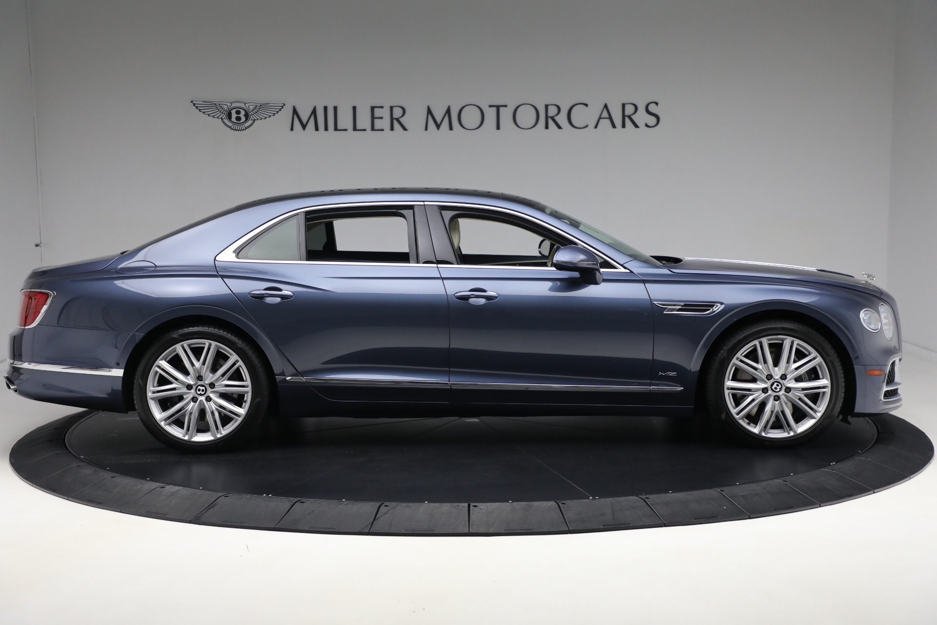 Used-2020-Bentley-Flying-Spur-W12