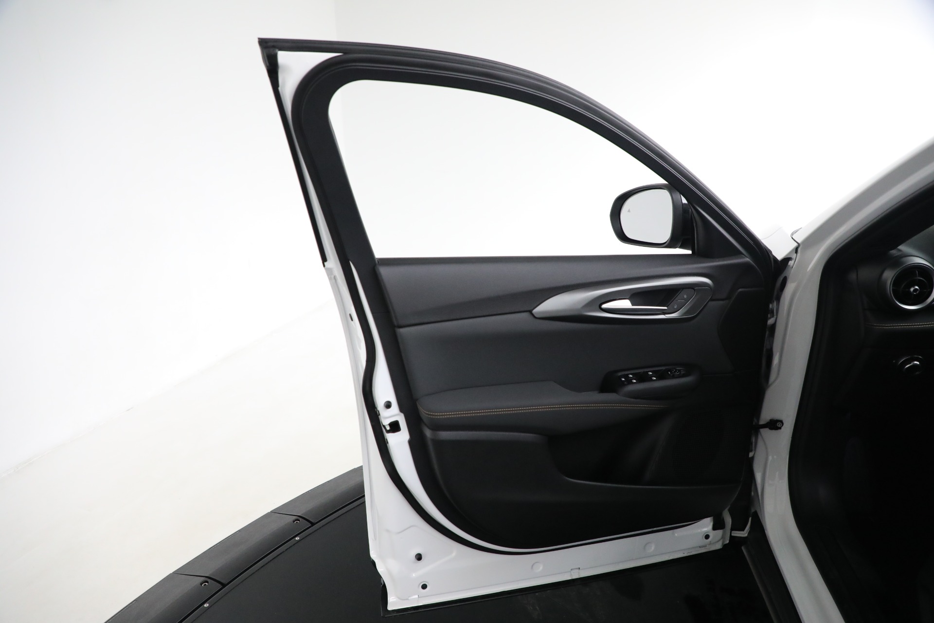 New-2025-Alfa-Romeo-Tonale-PHEV