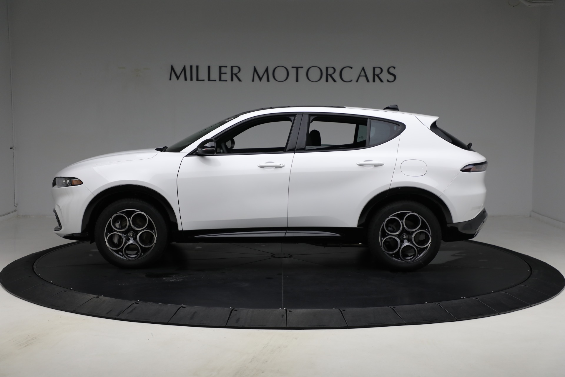 New-2025-Alfa-Romeo-Tonale-PHEV