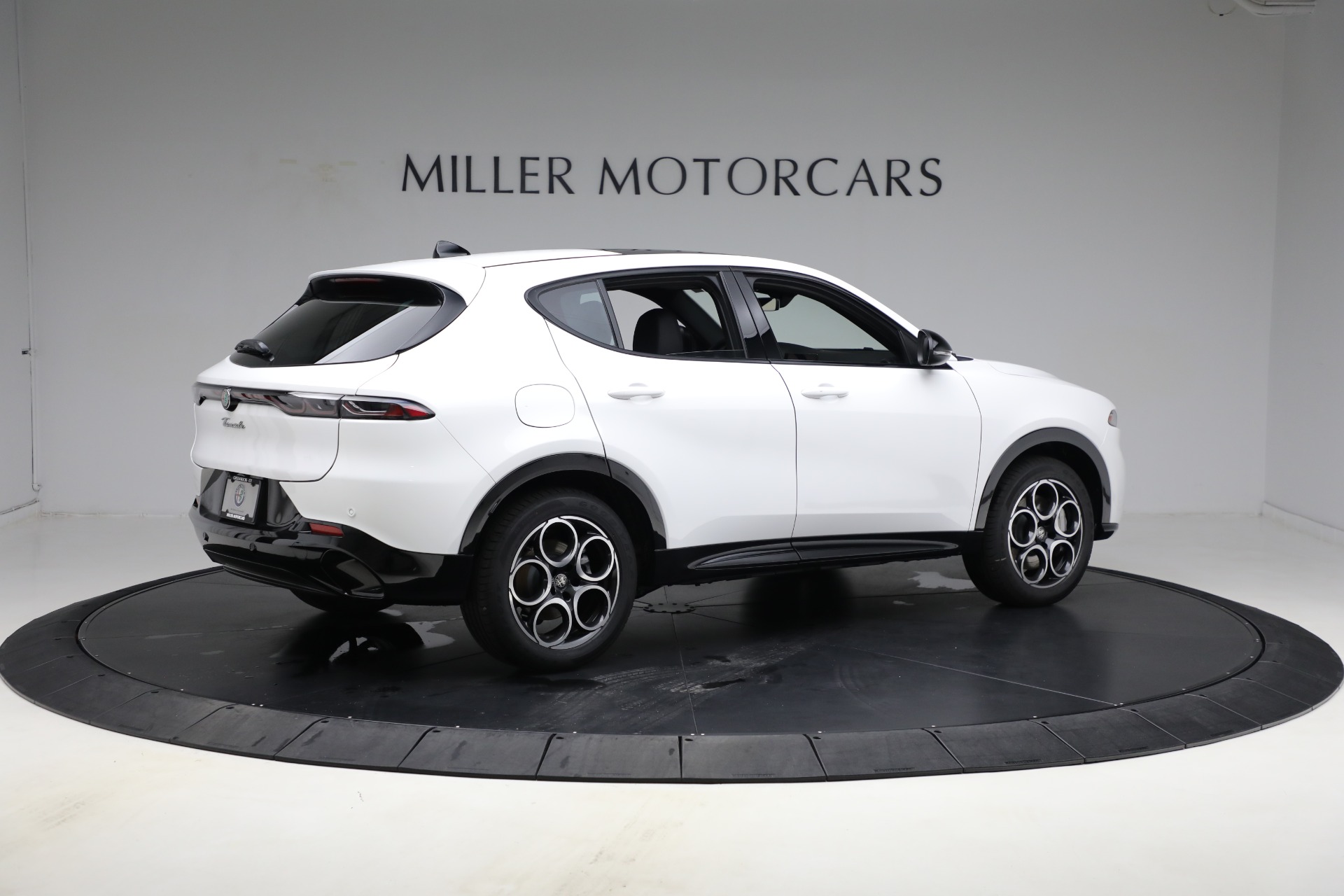 New-2025-Alfa-Romeo-Tonale-PHEV