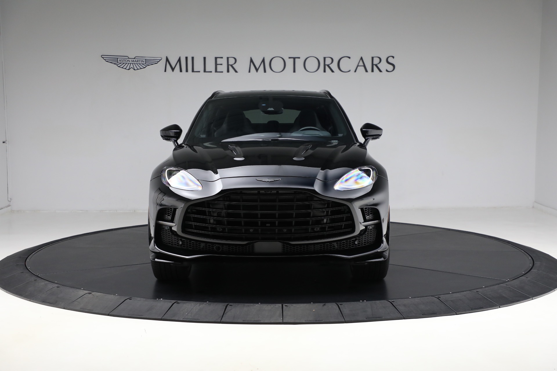 Used-2024-Aston-Martin-DBX-707