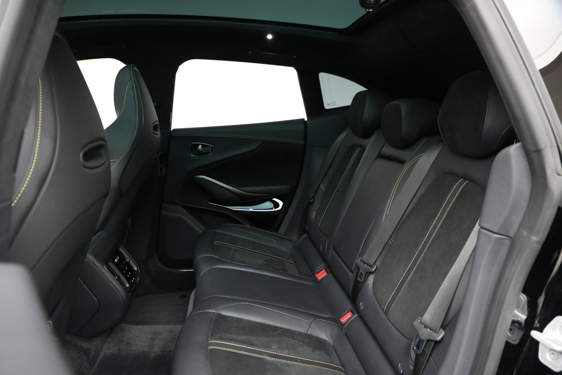 Used-2024-Aston-Martin-DBX-707