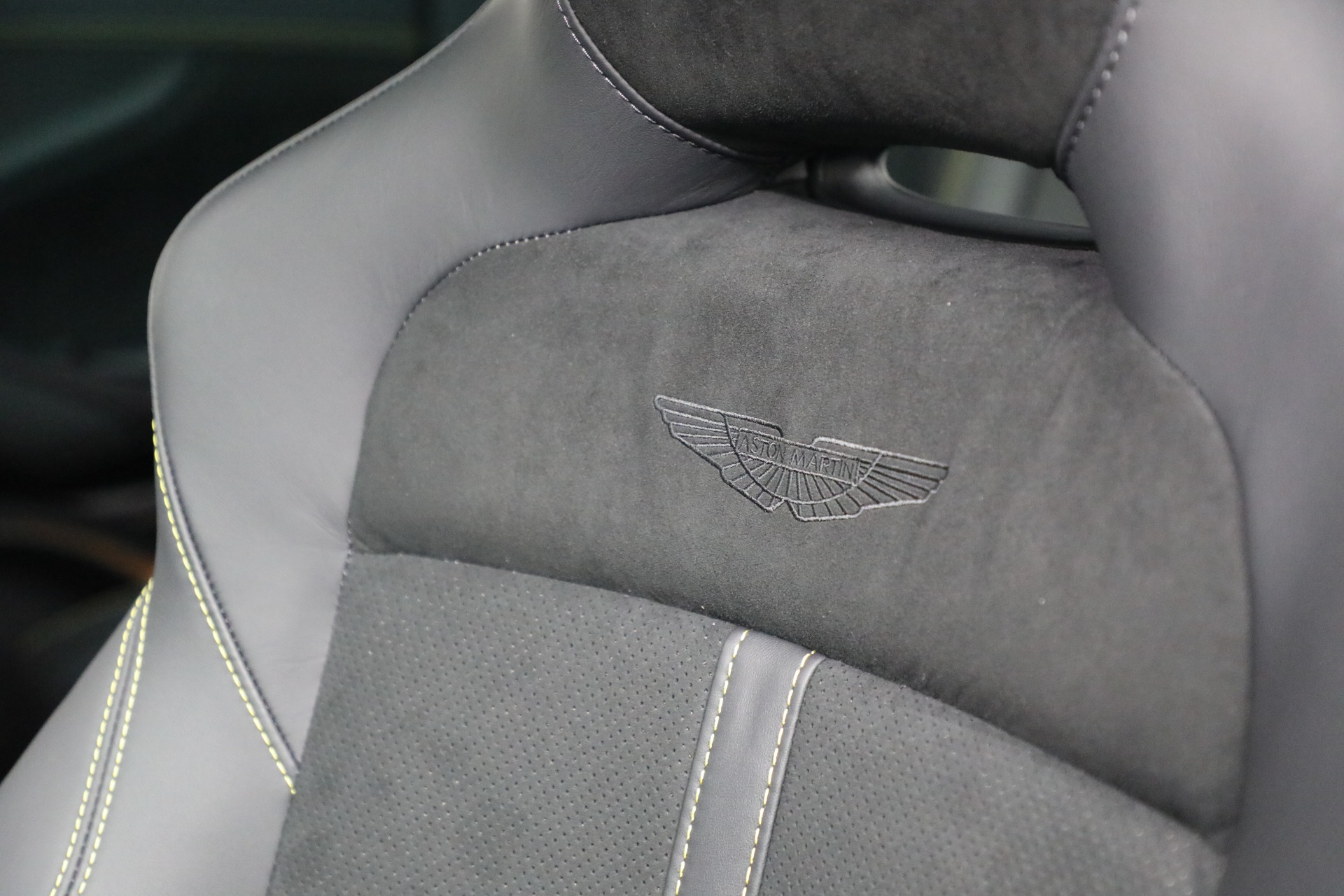 Used-2024-Aston-Martin-DBX-707