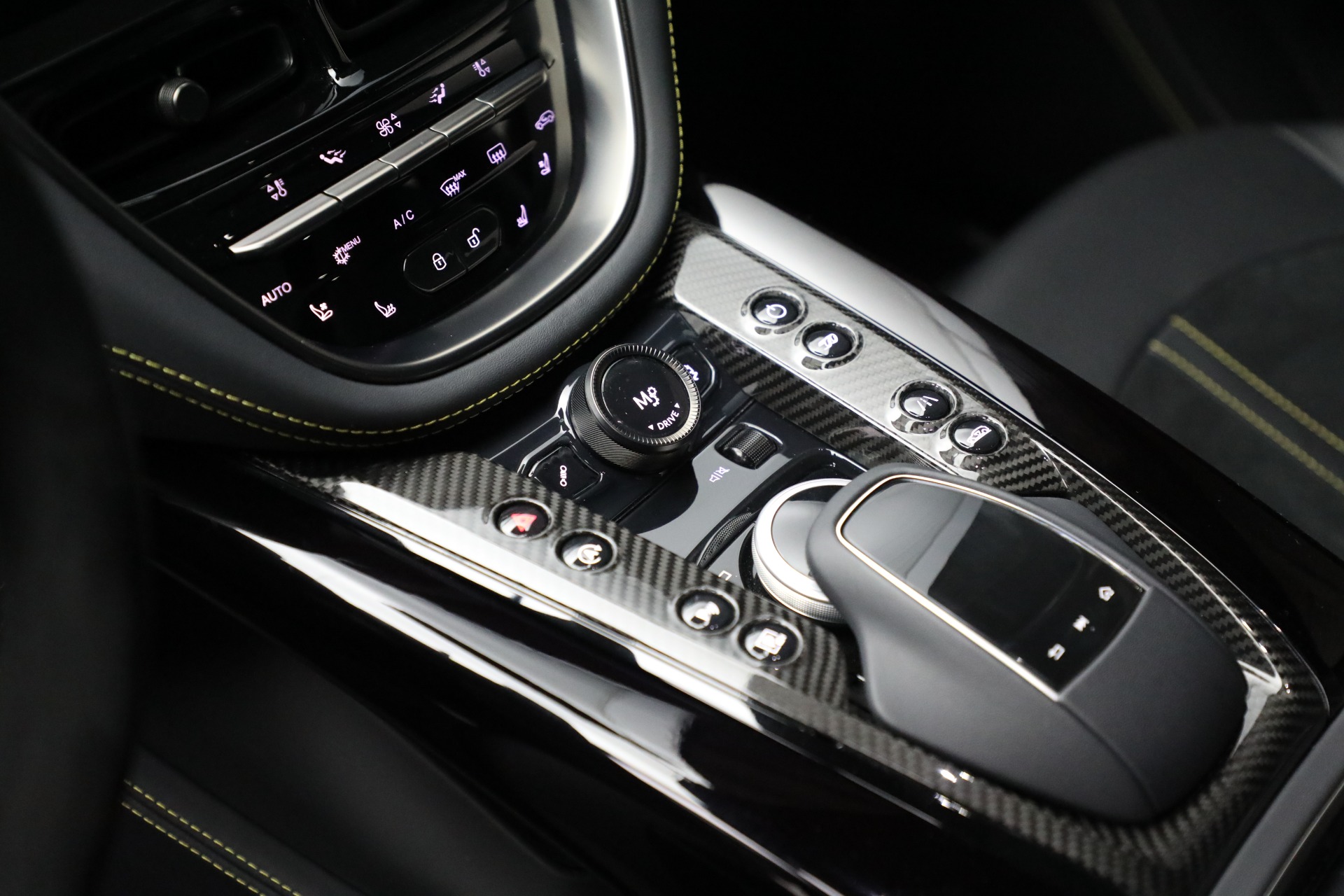 Used-2024-Aston-Martin-DBX-707