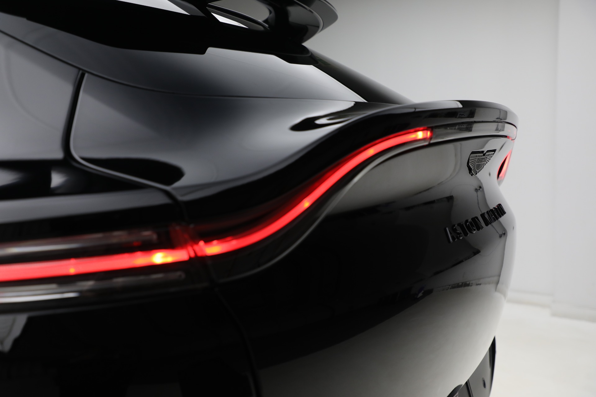 Used-2024-Aston-Martin-DBX-707