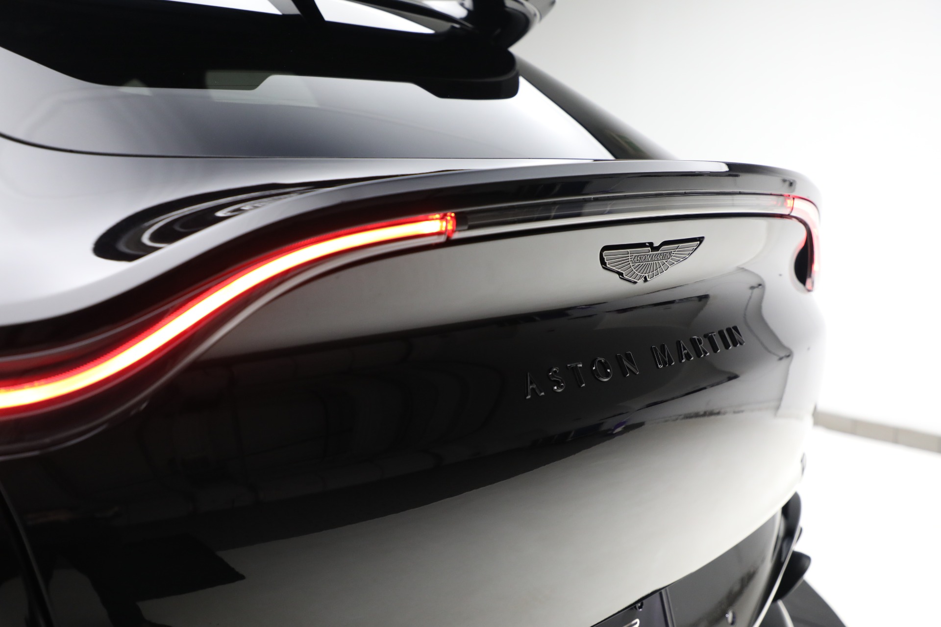 Used-2024-Aston-Martin-DBX-707