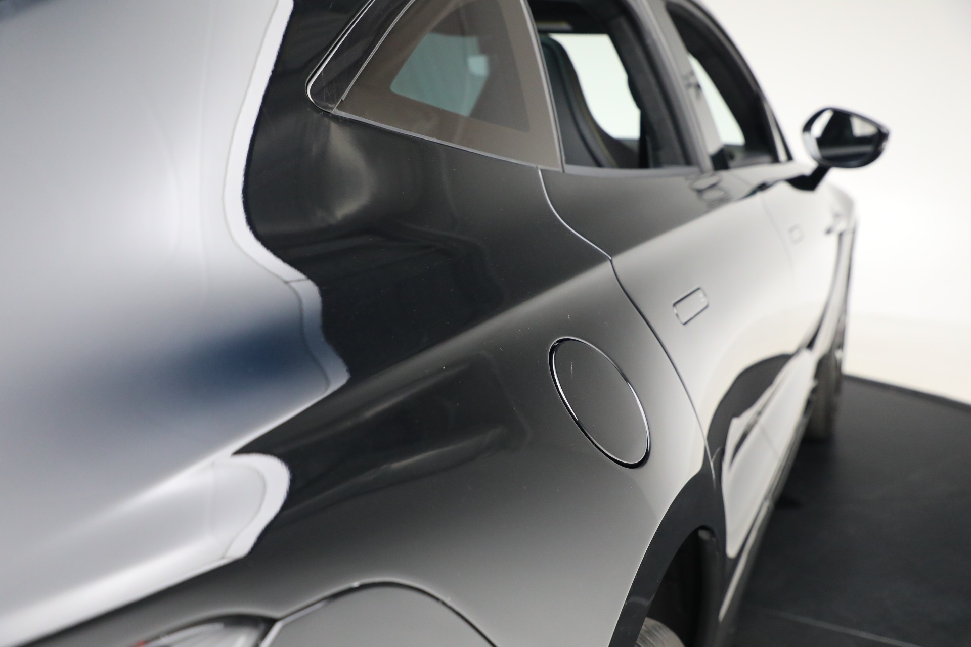 Used-2024-Aston-Martin-DBX-707