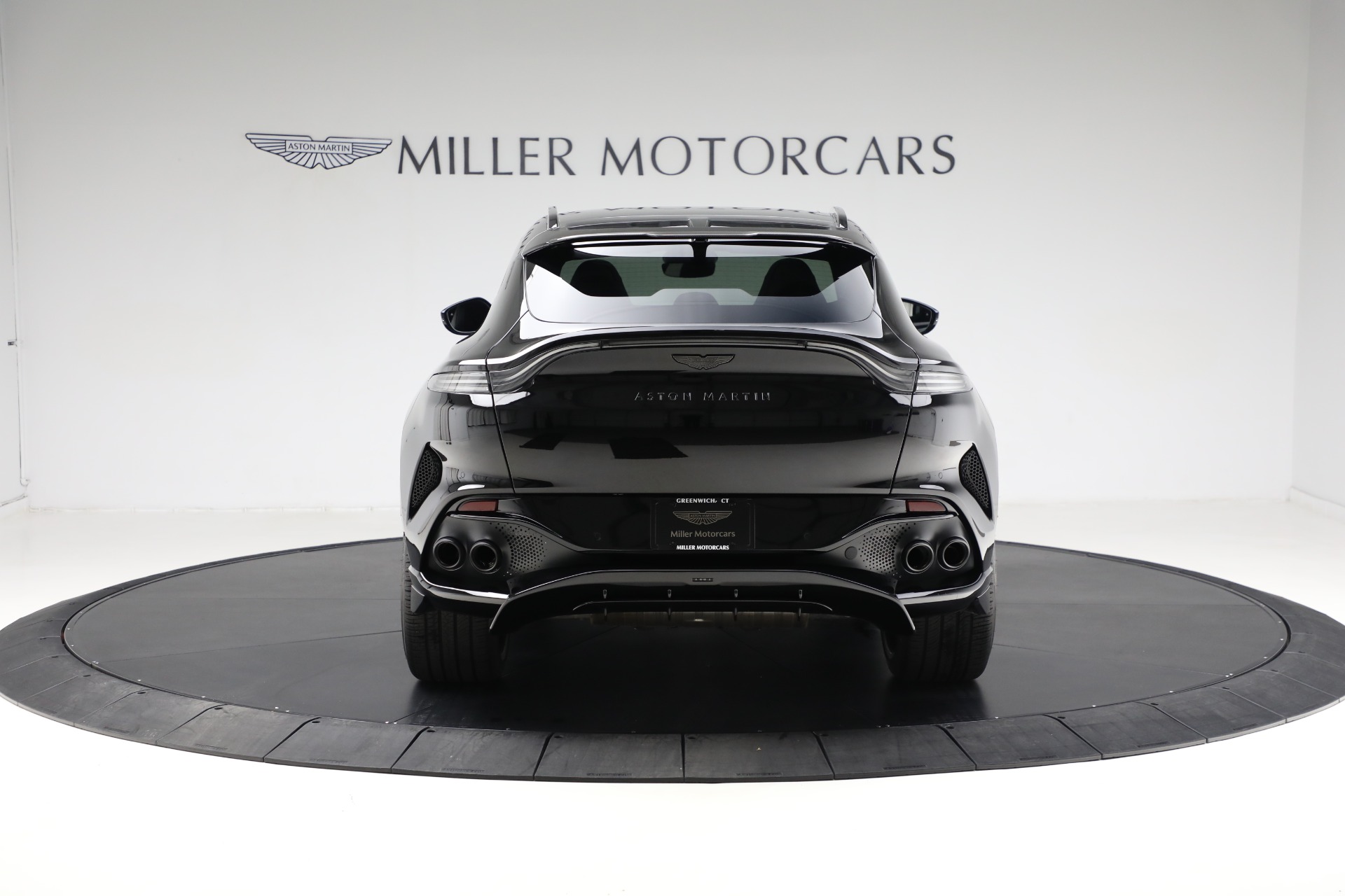 Used-2024-Aston-Martin-DBX-707