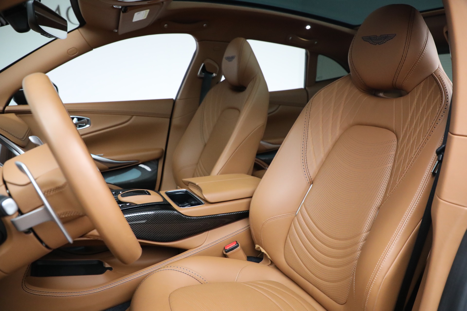 Used-2023-Aston-Martin-DBX-707