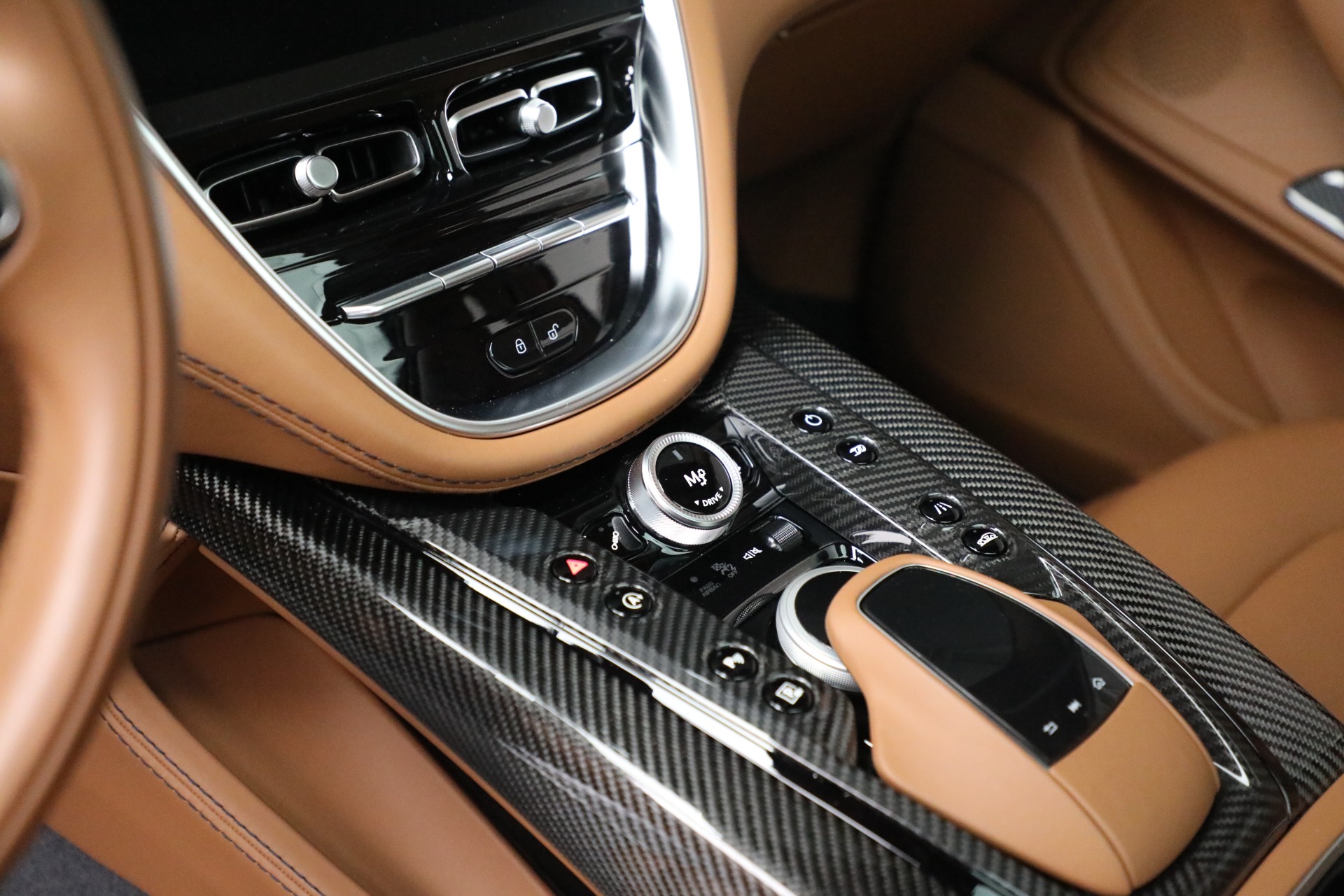 Used-2023-Aston-Martin-DBX-707