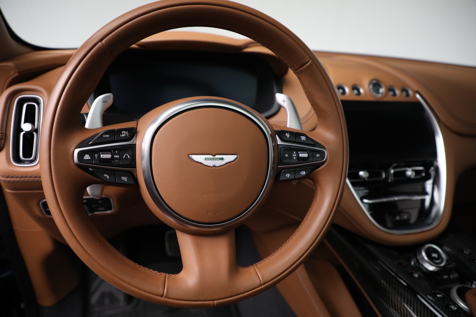 Used-2023-Aston-Martin-DBX-707