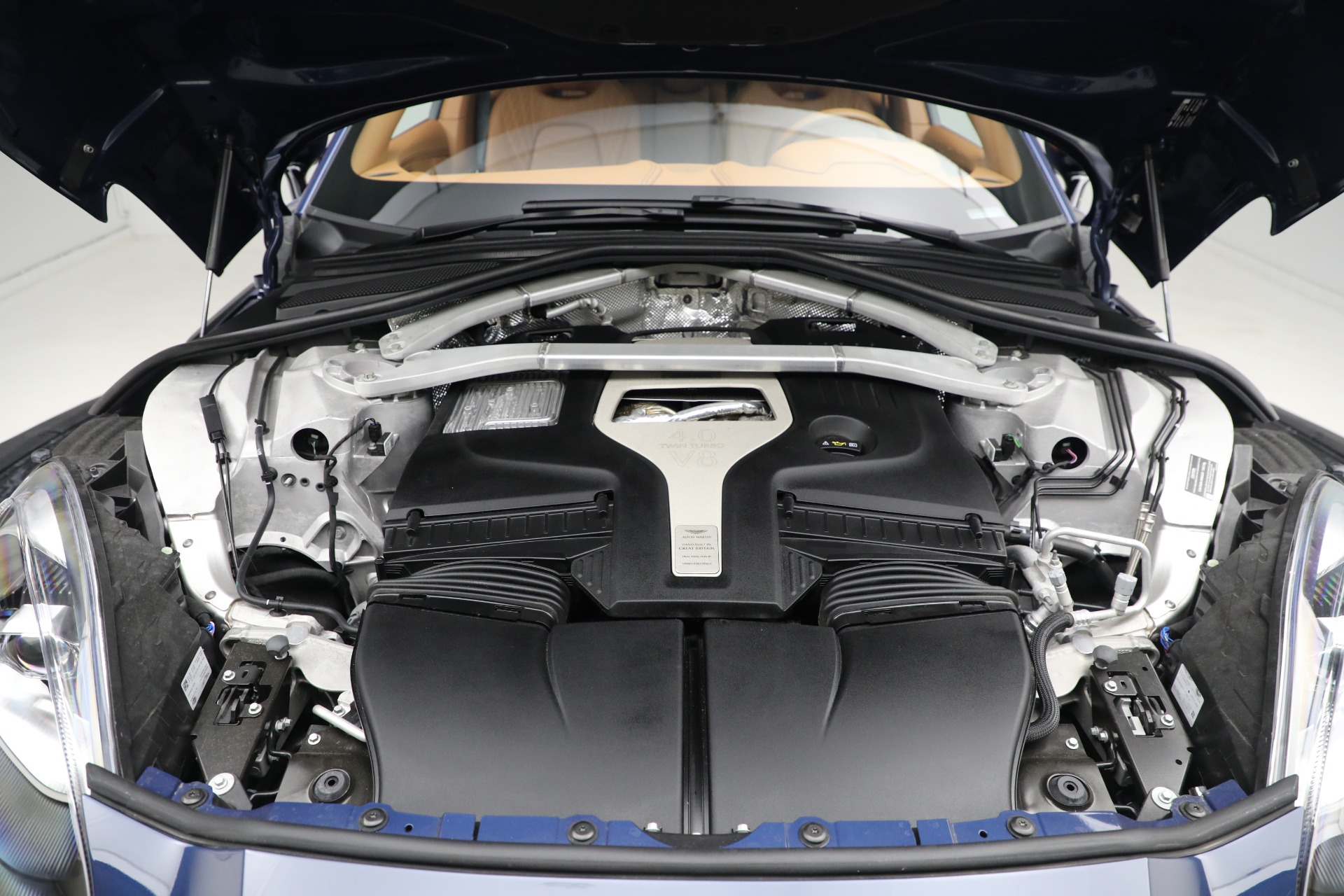 Used-2023-Aston-Martin-DBX-707