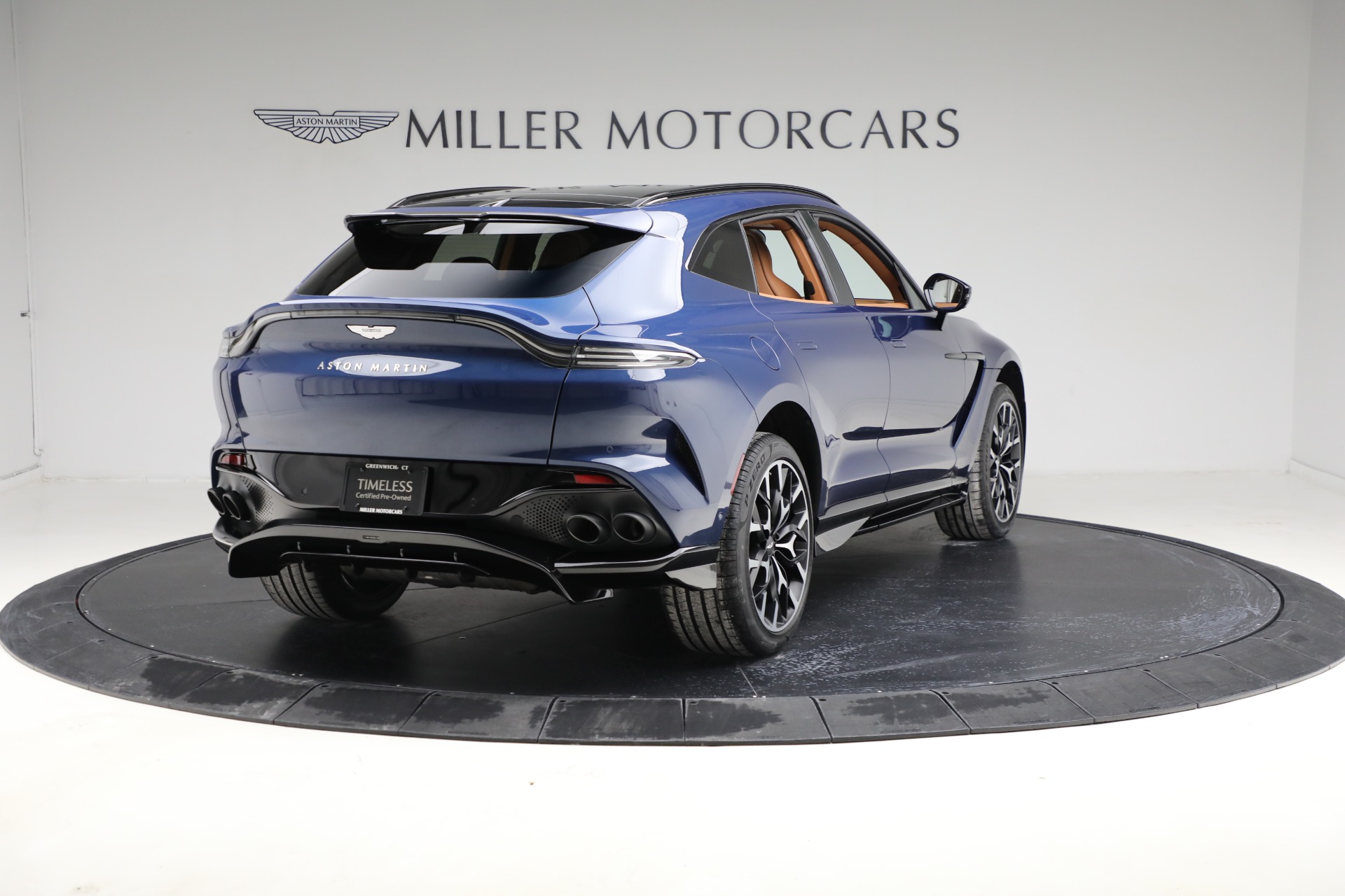 Used-2023-Aston-Martin-DBX-707