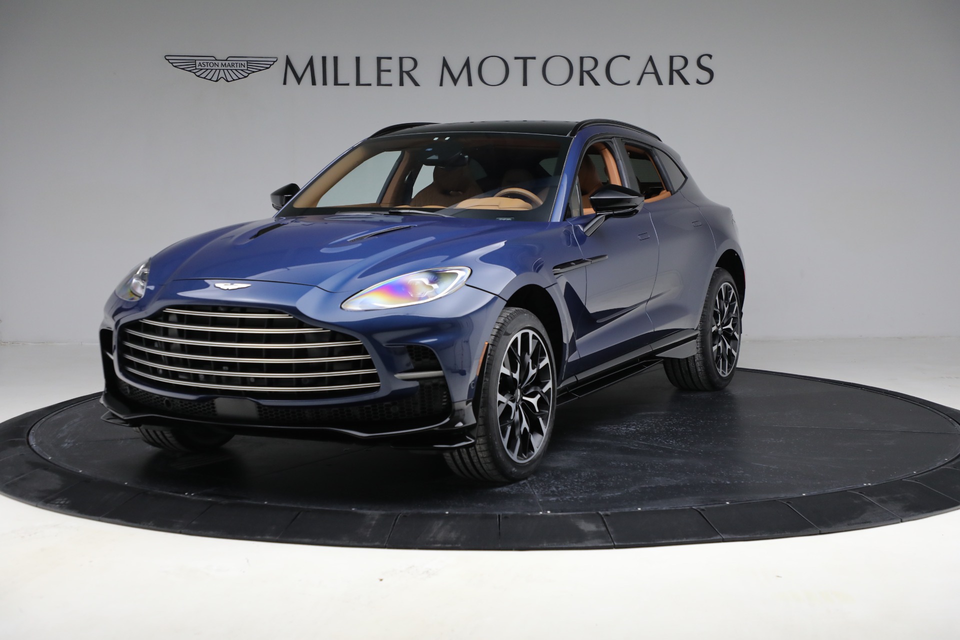 Used-2023-Aston-Martin-DBX-707