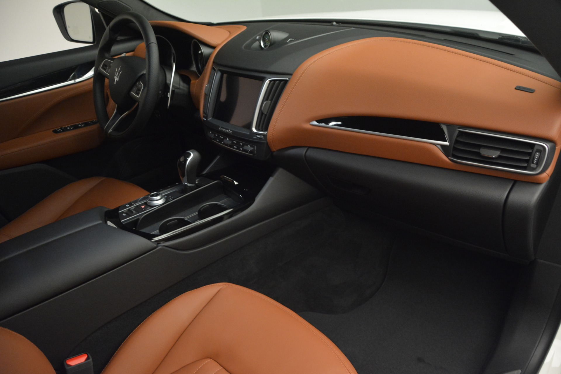 New-2017-Maserati-Levante