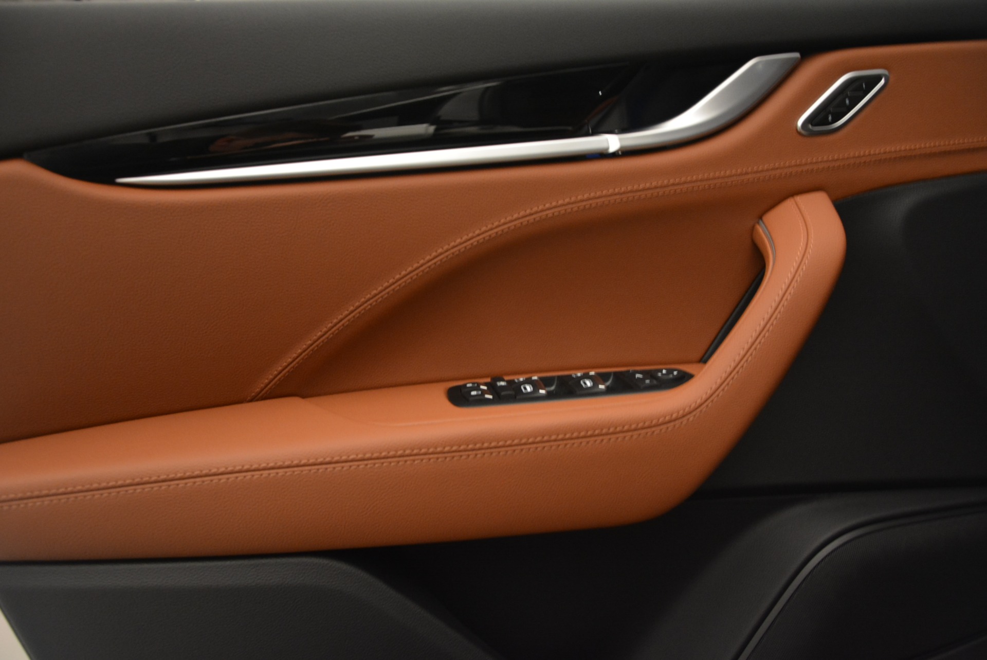 New-2017-Maserati-Levante