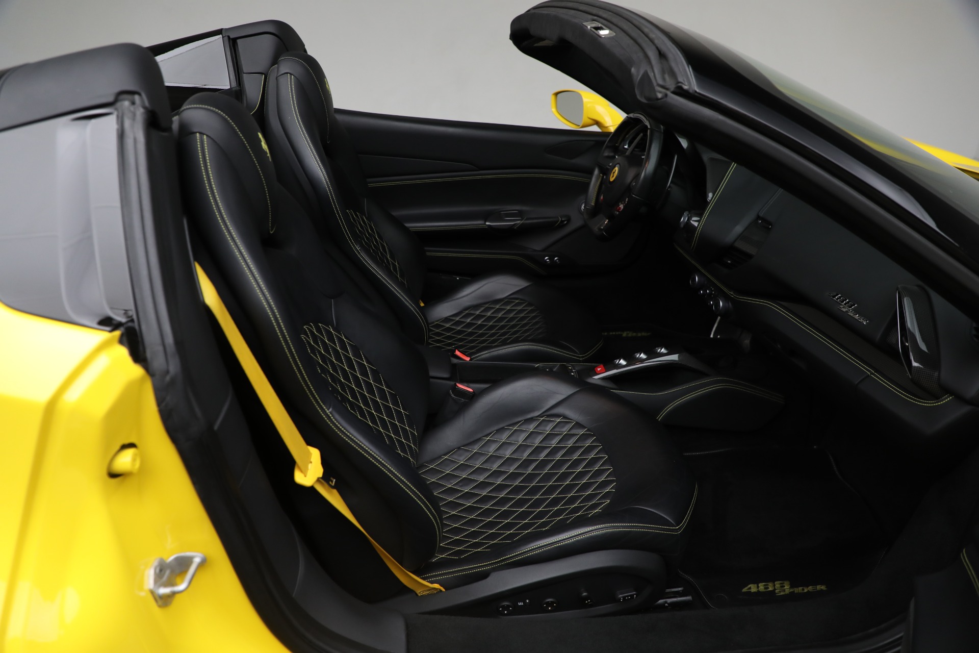 Used-2018-Ferrari-488-Spider