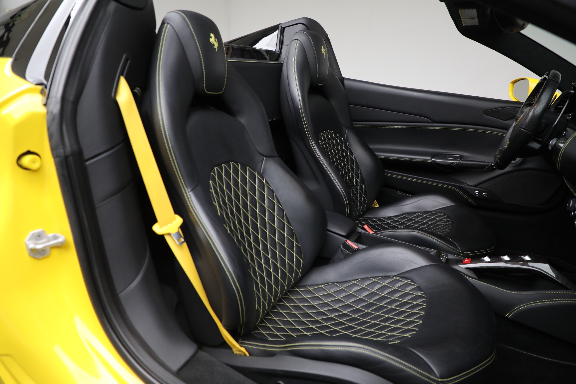 Used-2018-Ferrari-488-Spider