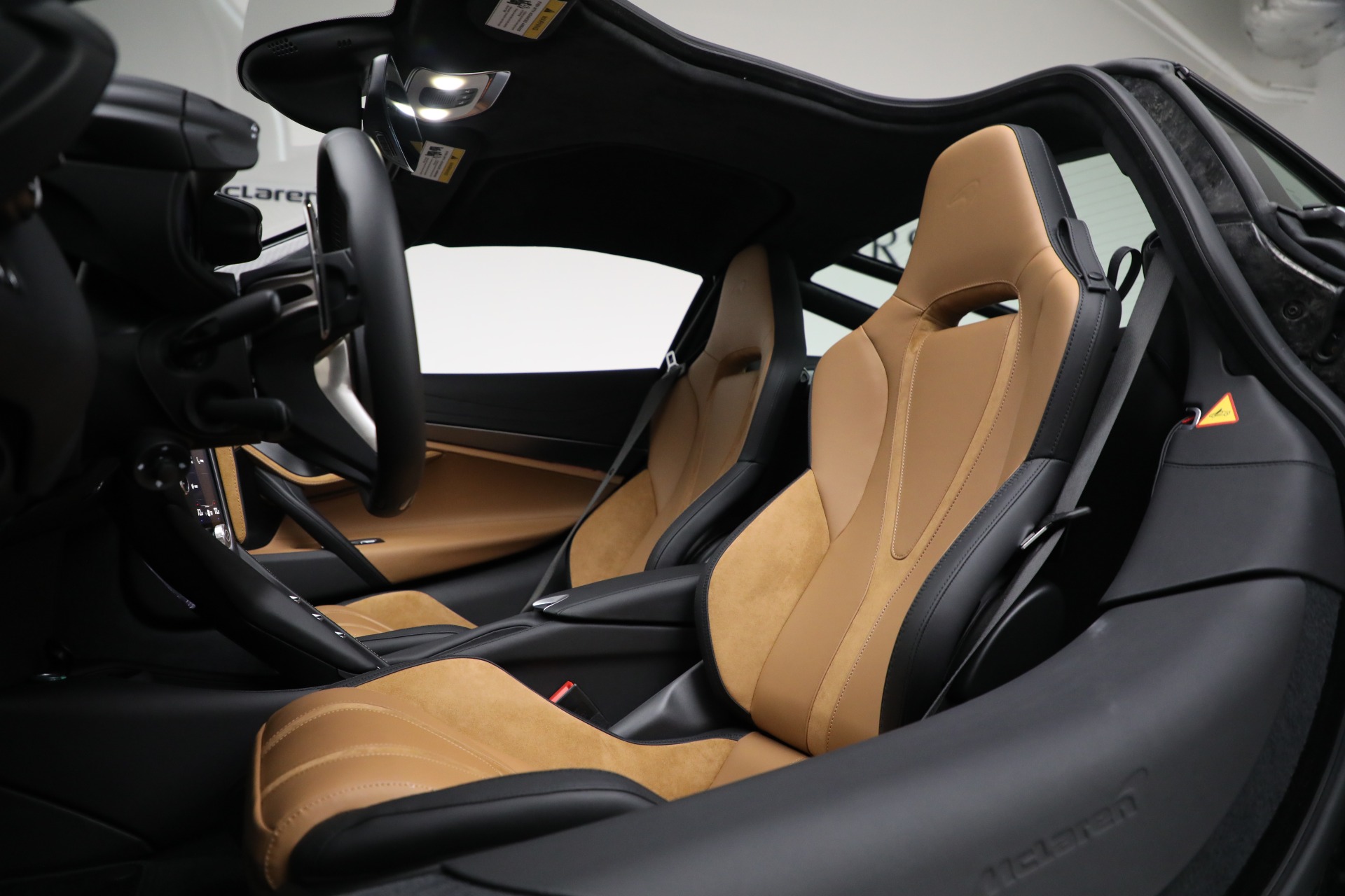 New-2025-McLaren-750S-TechLux