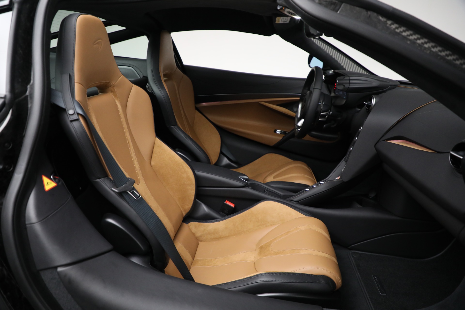 New-2025-McLaren-750S-TechLux