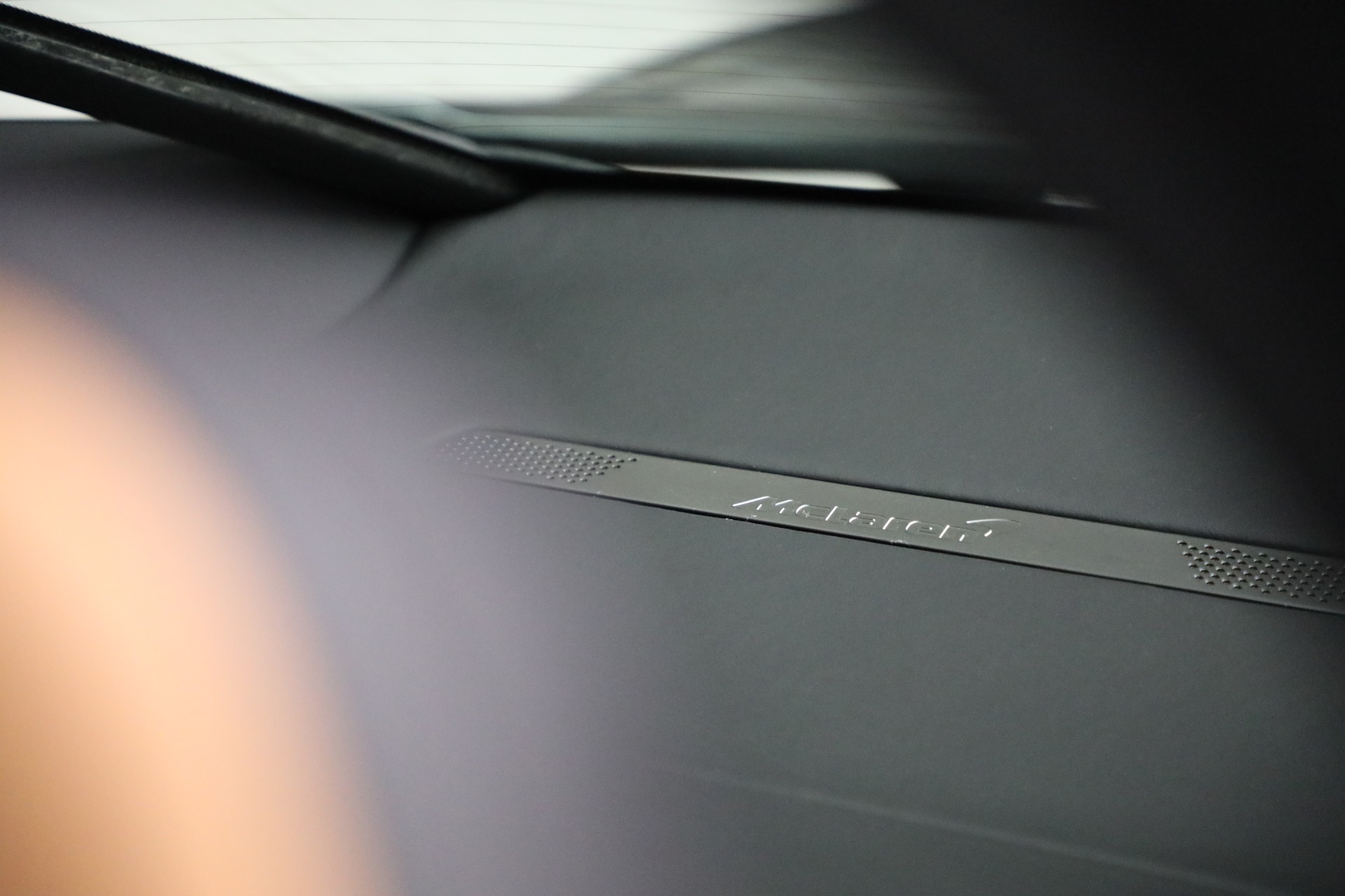 New-2025-McLaren-750S-TechLux