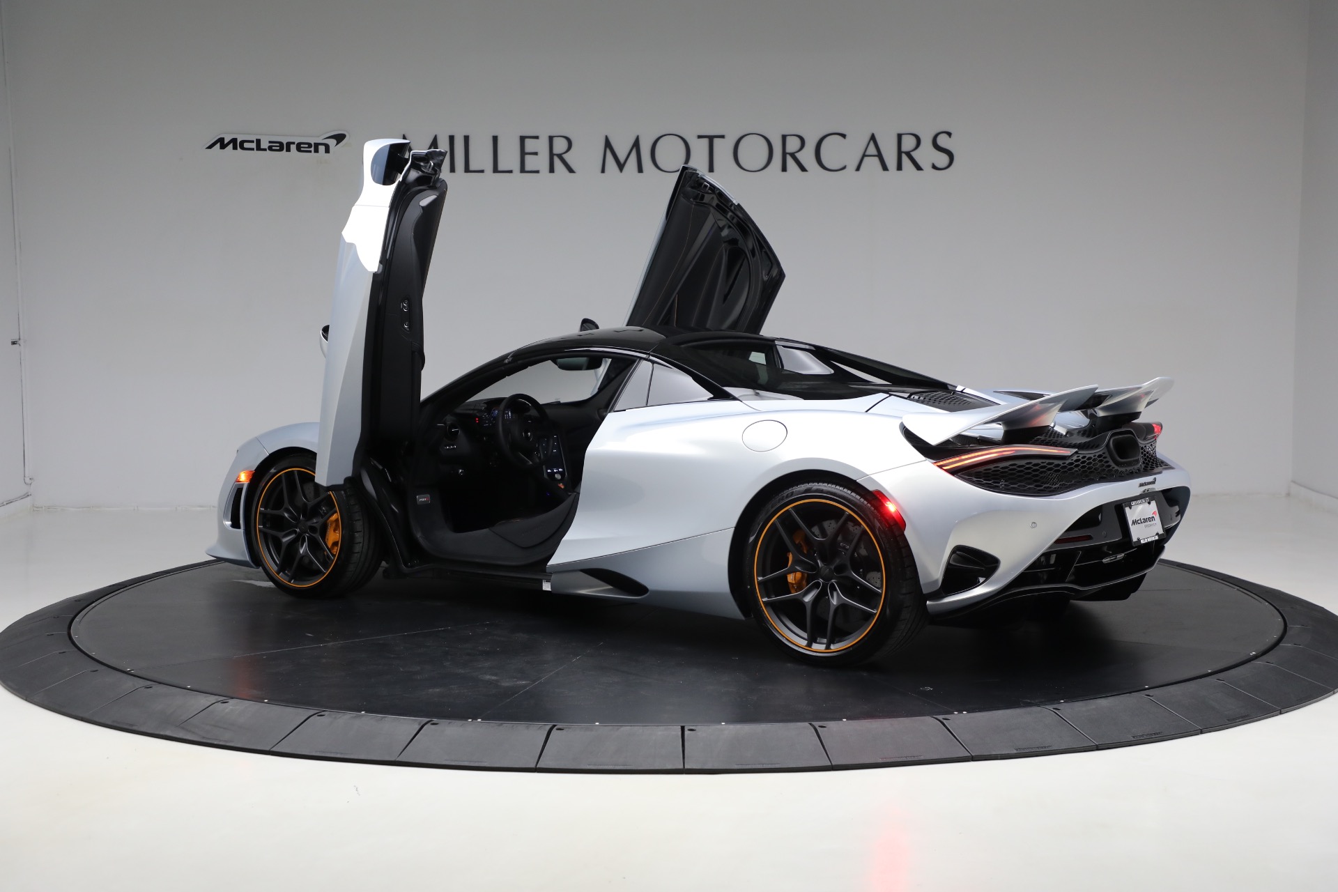 New-2025-McLaren-750S-Spider-TechLux